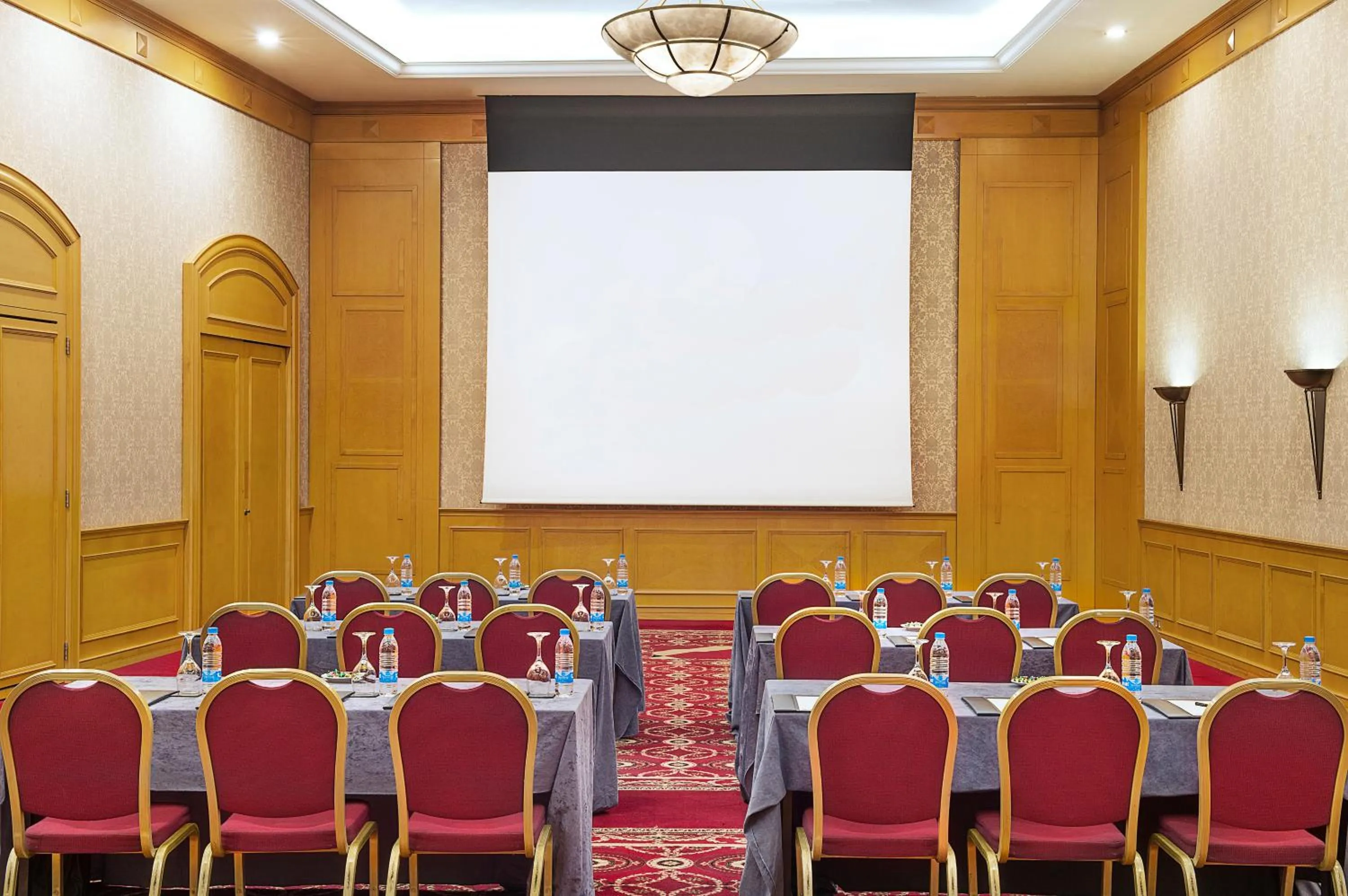 Meeting/conference room in Habtoor Metropolitan Palace Hotel
