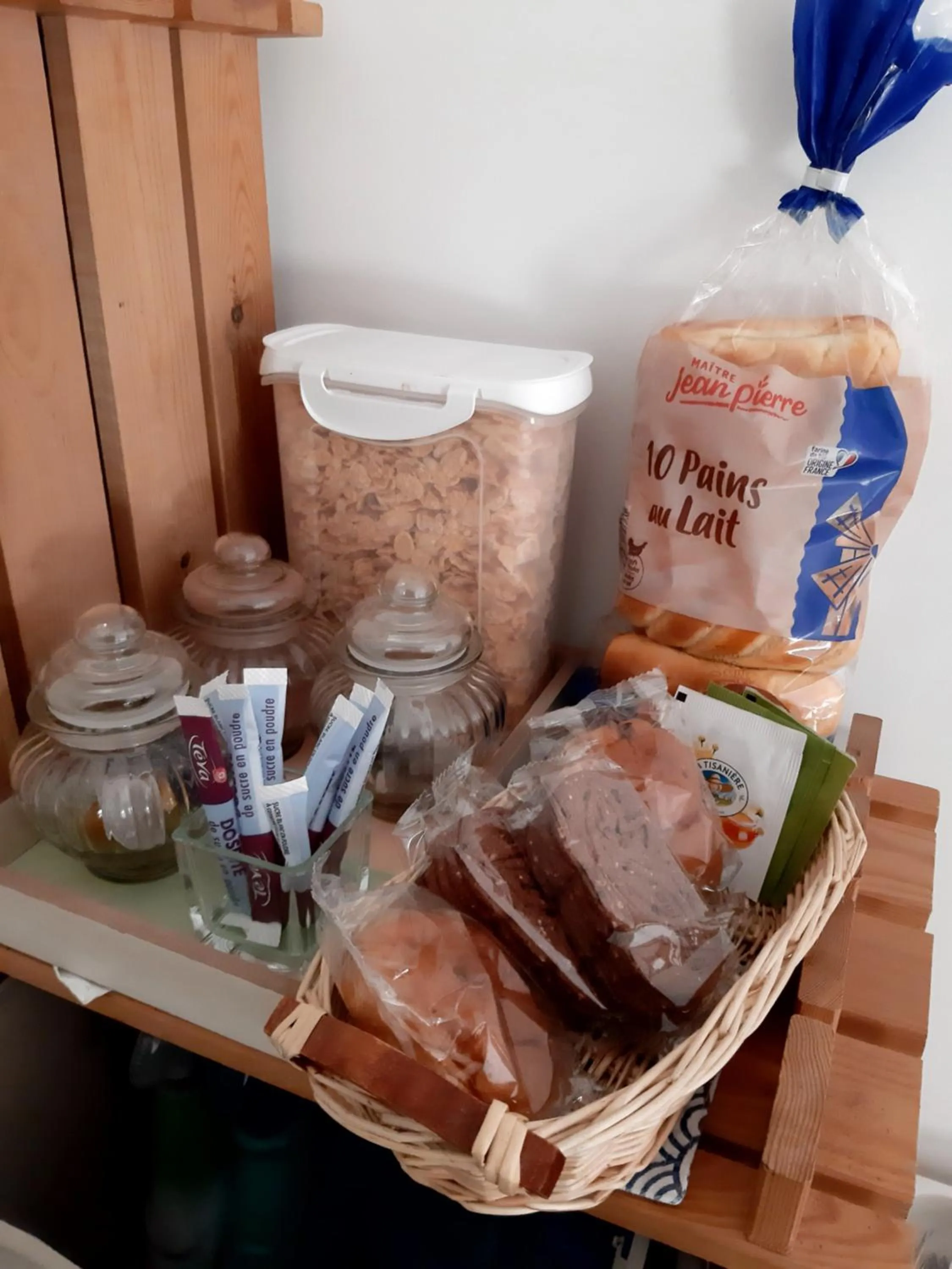 Breakfast in Comme chez vous