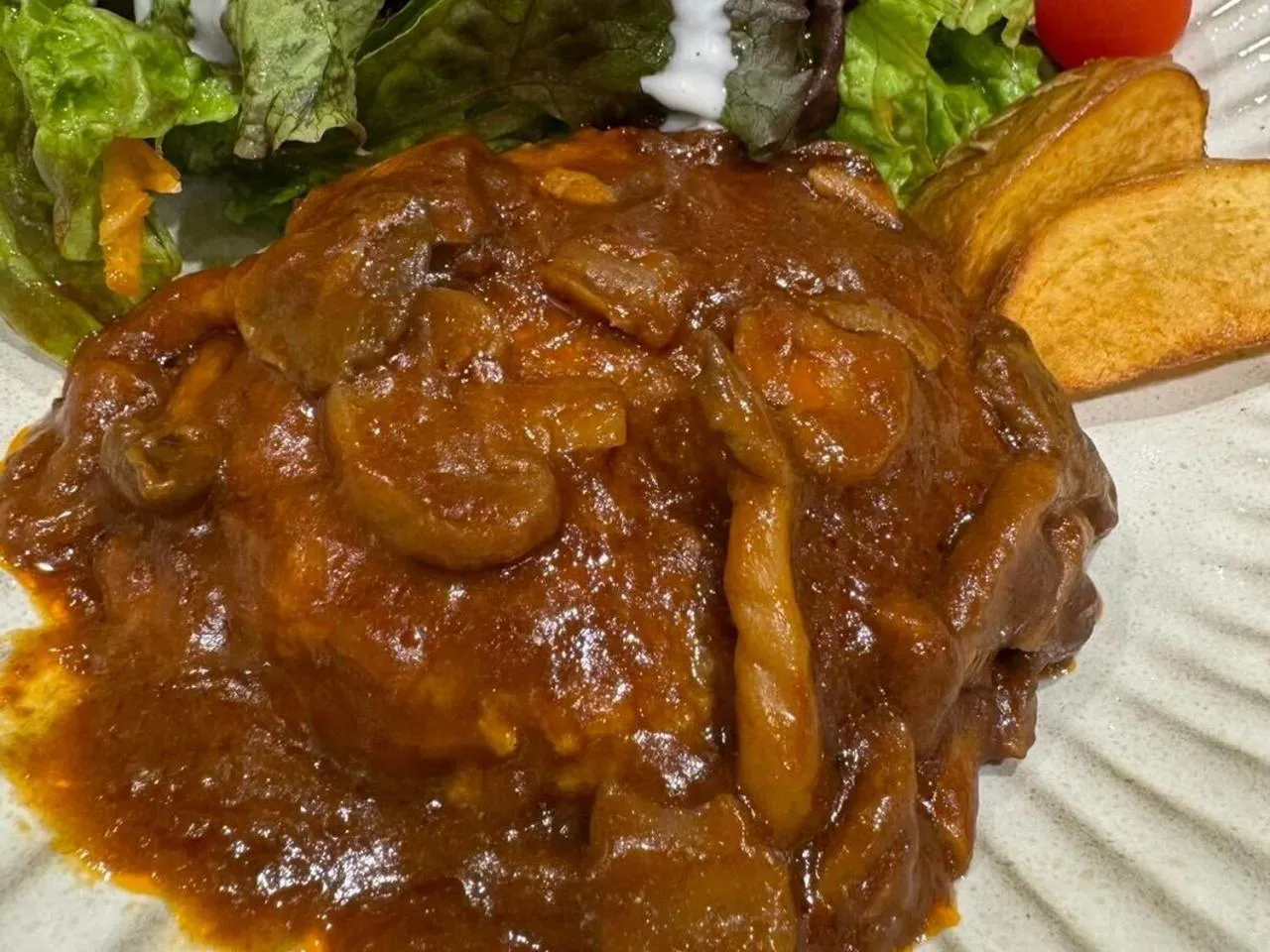 Restaurant/places to eat in APA Hotel Keikyukamata Ekimae