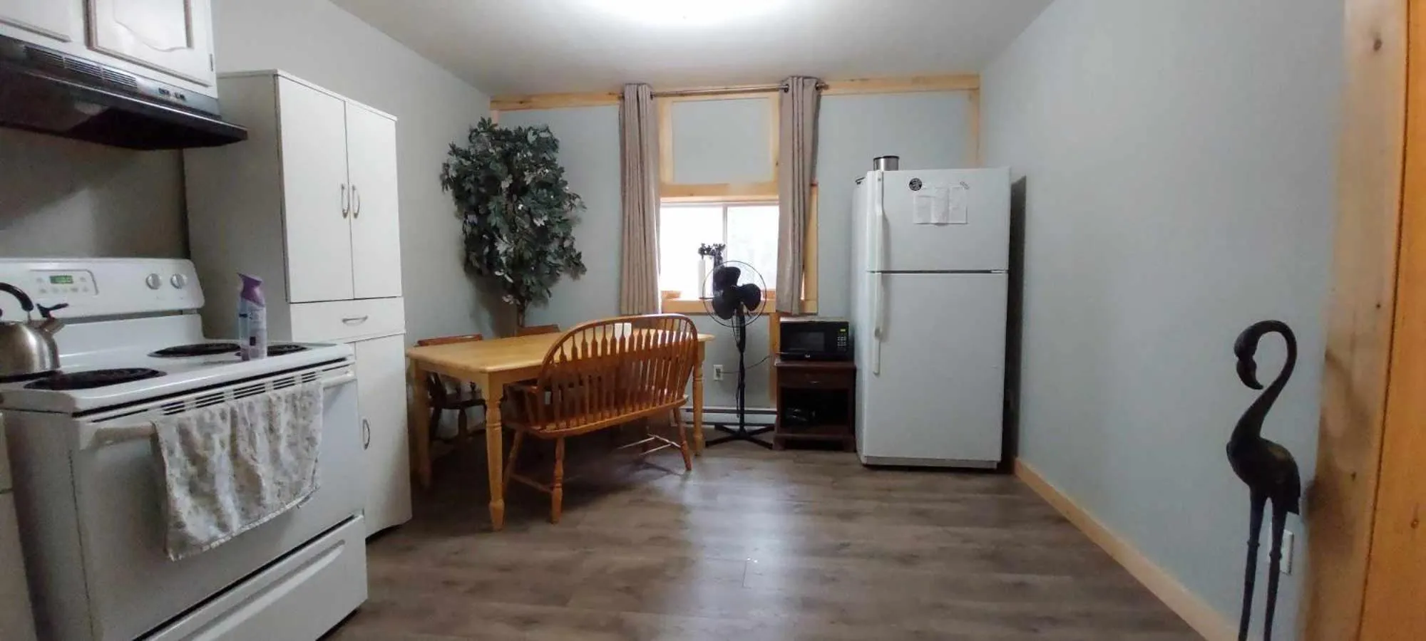 Kitchen or kitchenette in Earthquest Lodge