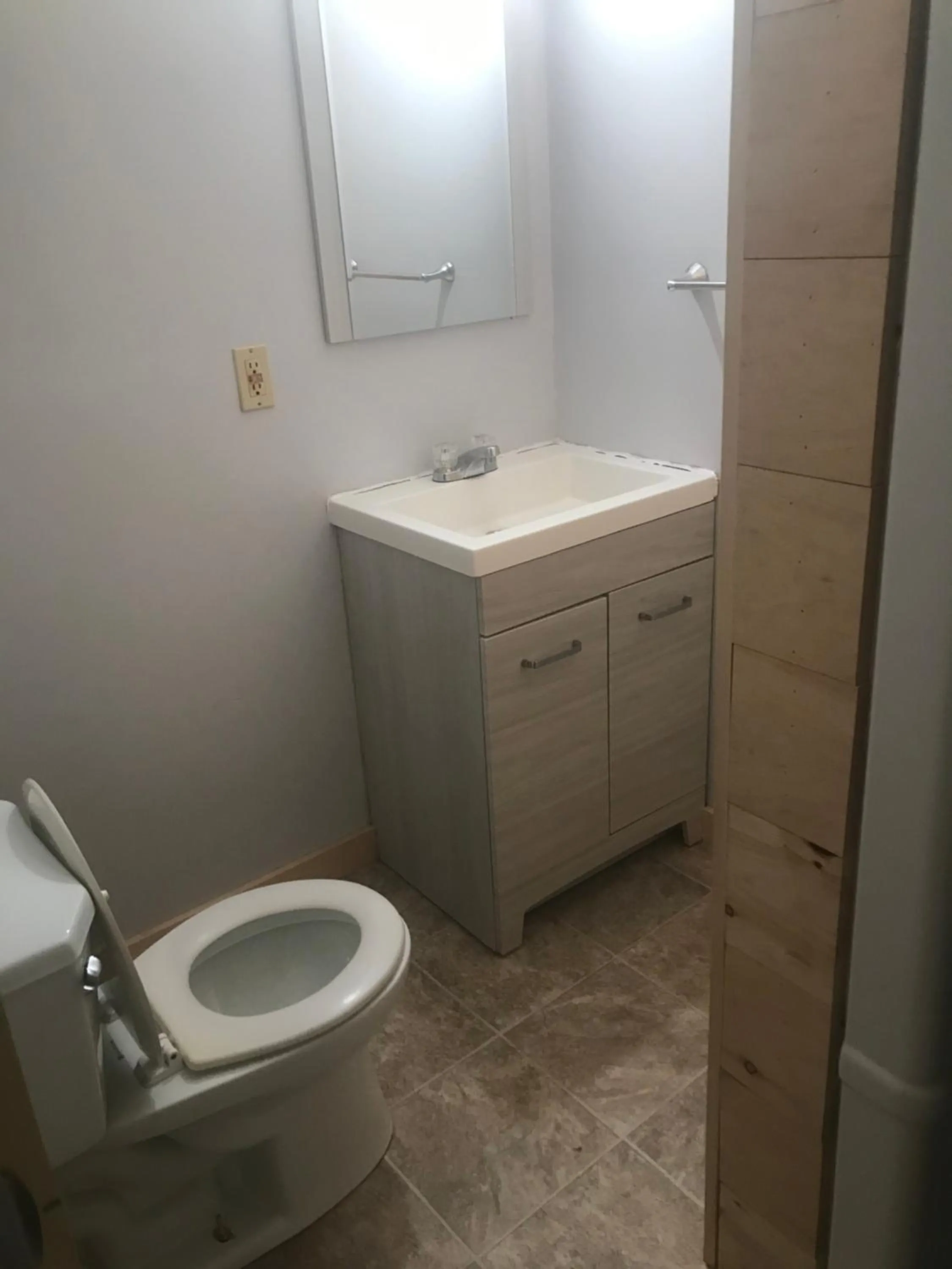 Bathroom in Earthquest Lodge