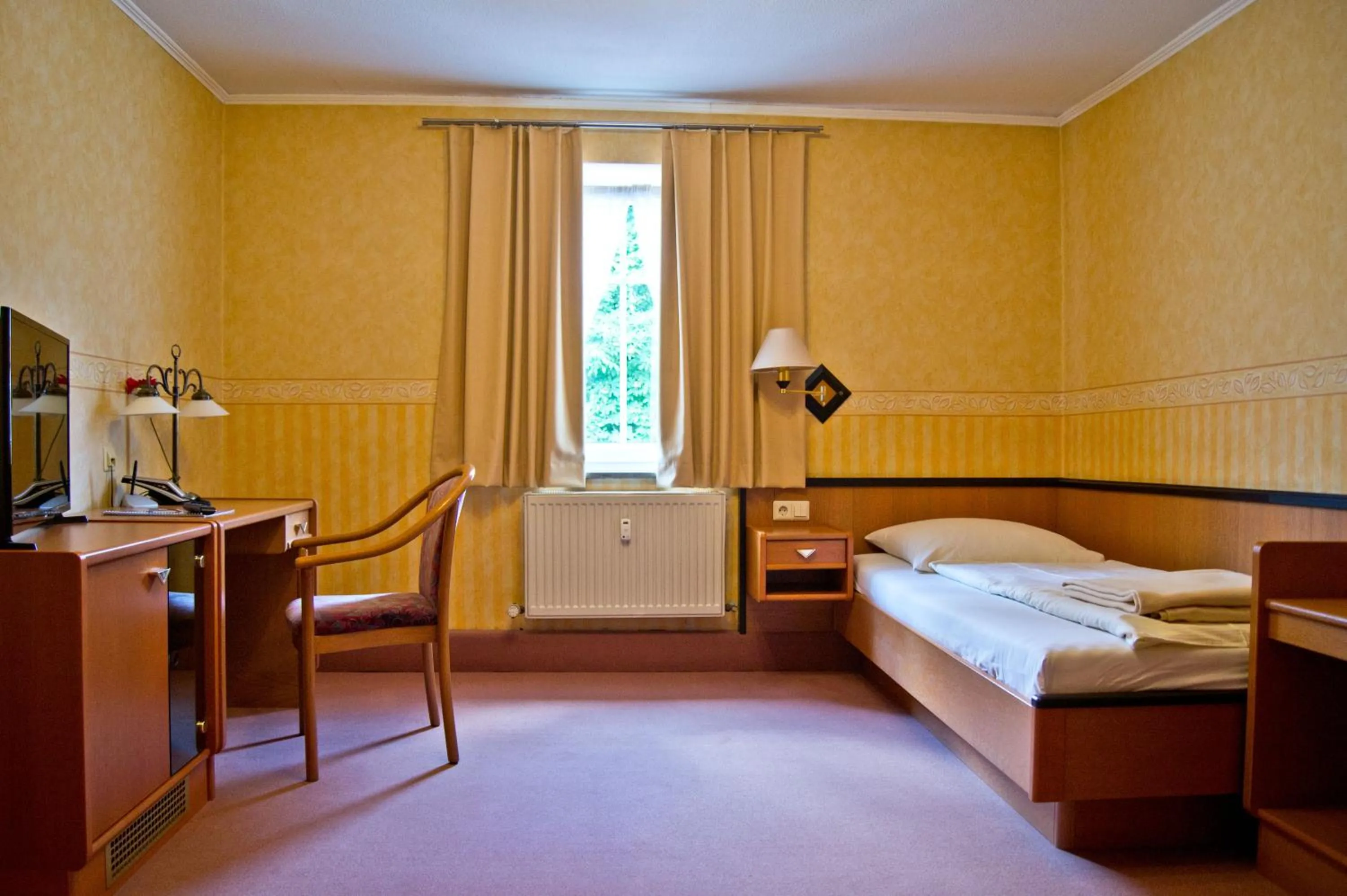 Bed in Hotel Garni Promenade