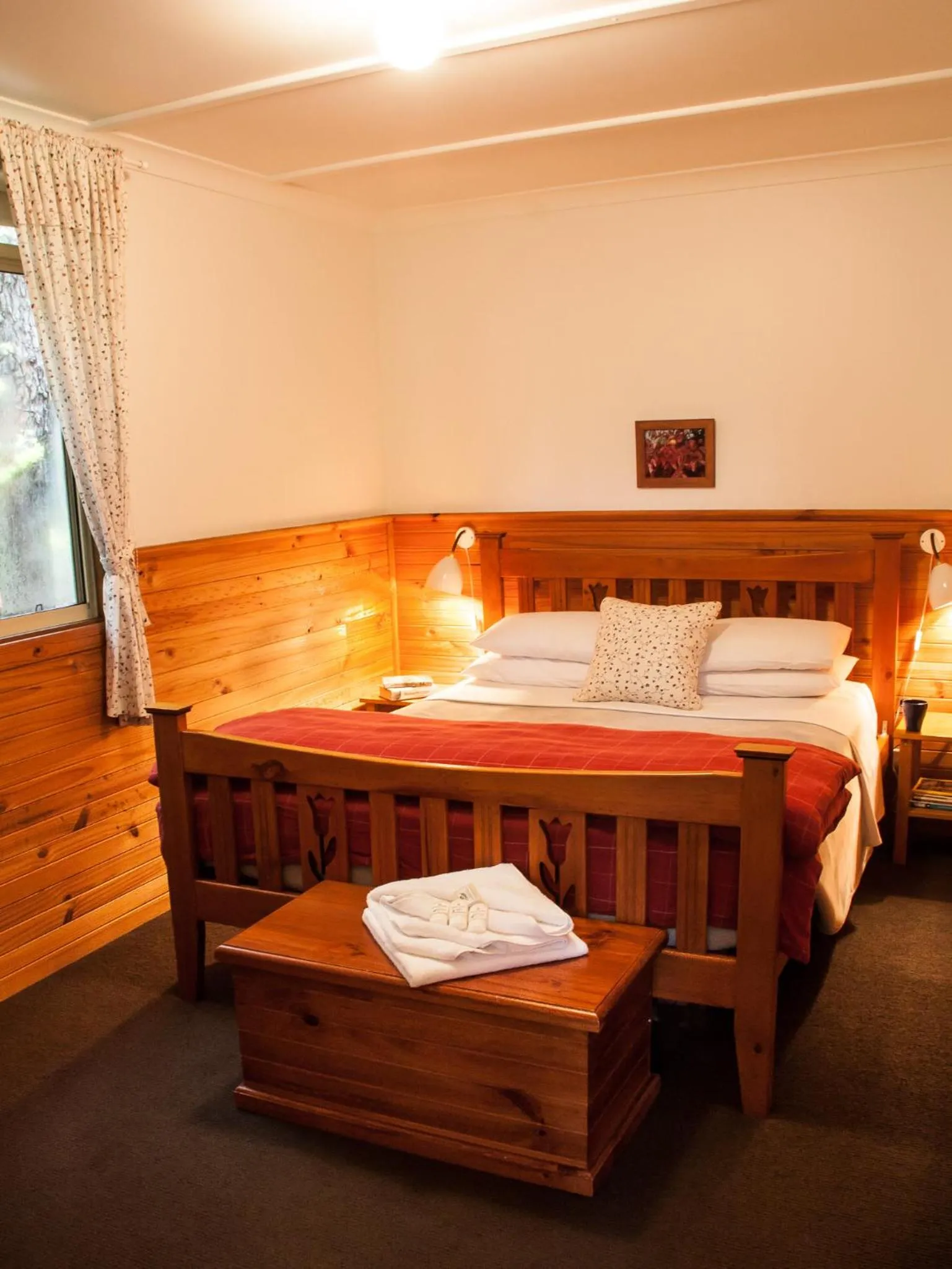 Bed in Balingup Heights Hilltop Forest Cottages