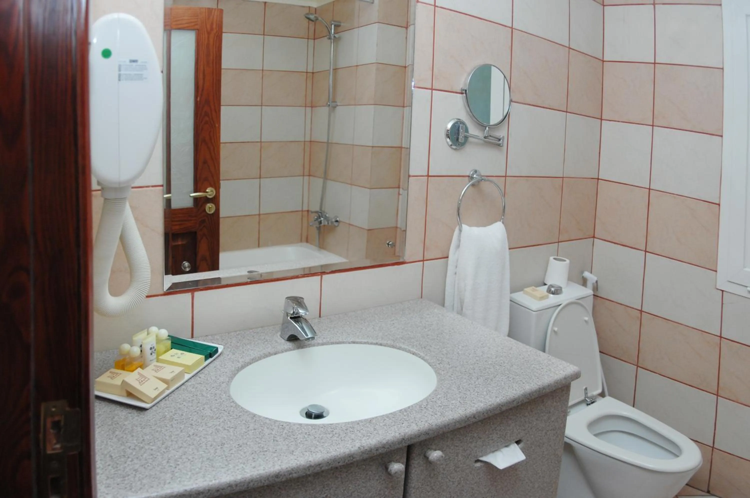 Bathroom in Al Liwan Suites