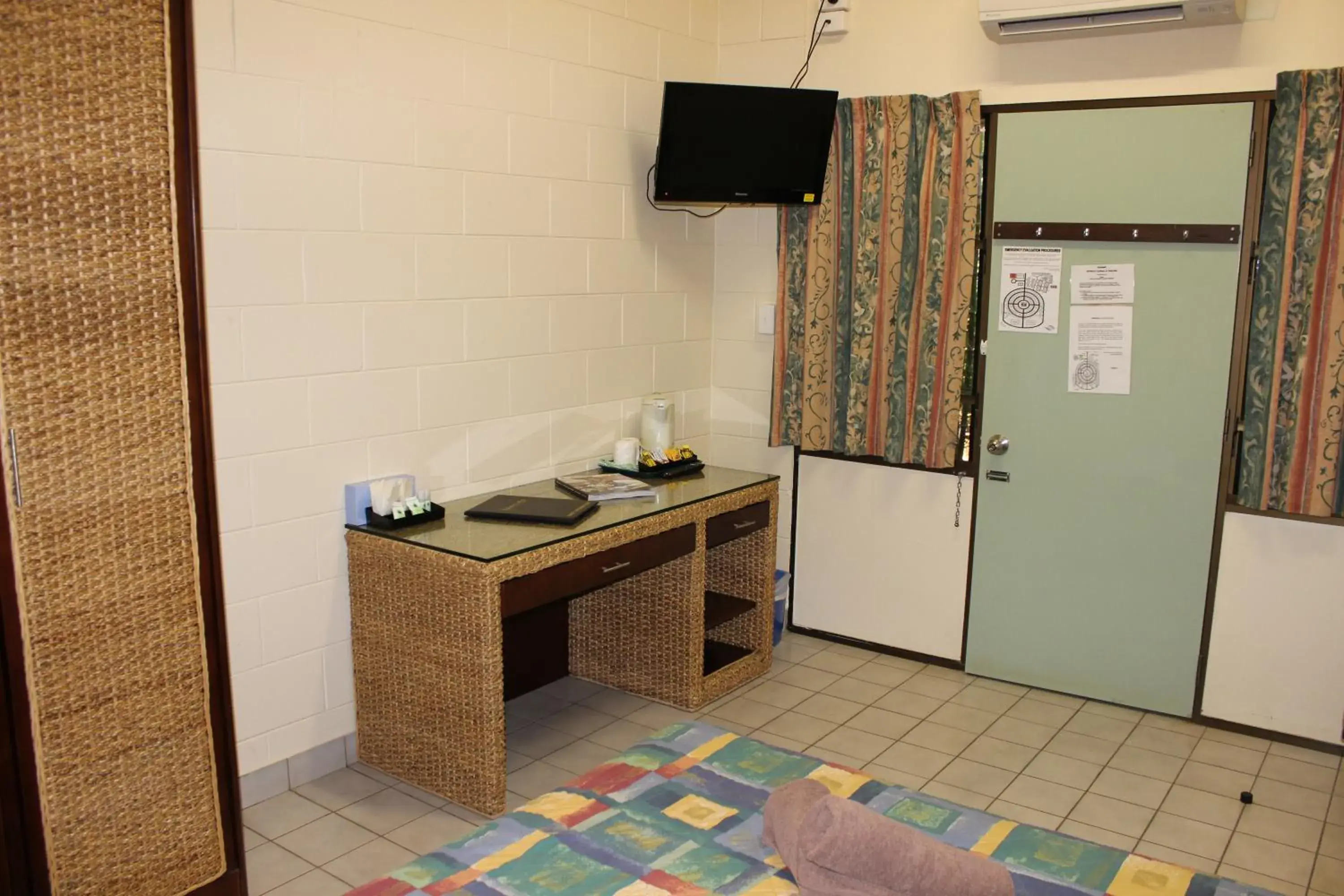 Lodge Room with Shared Bathroom in Aurora Kakadu Lodge Lodge Room with Shared Bathroom in Aurora Kakadu Lodge