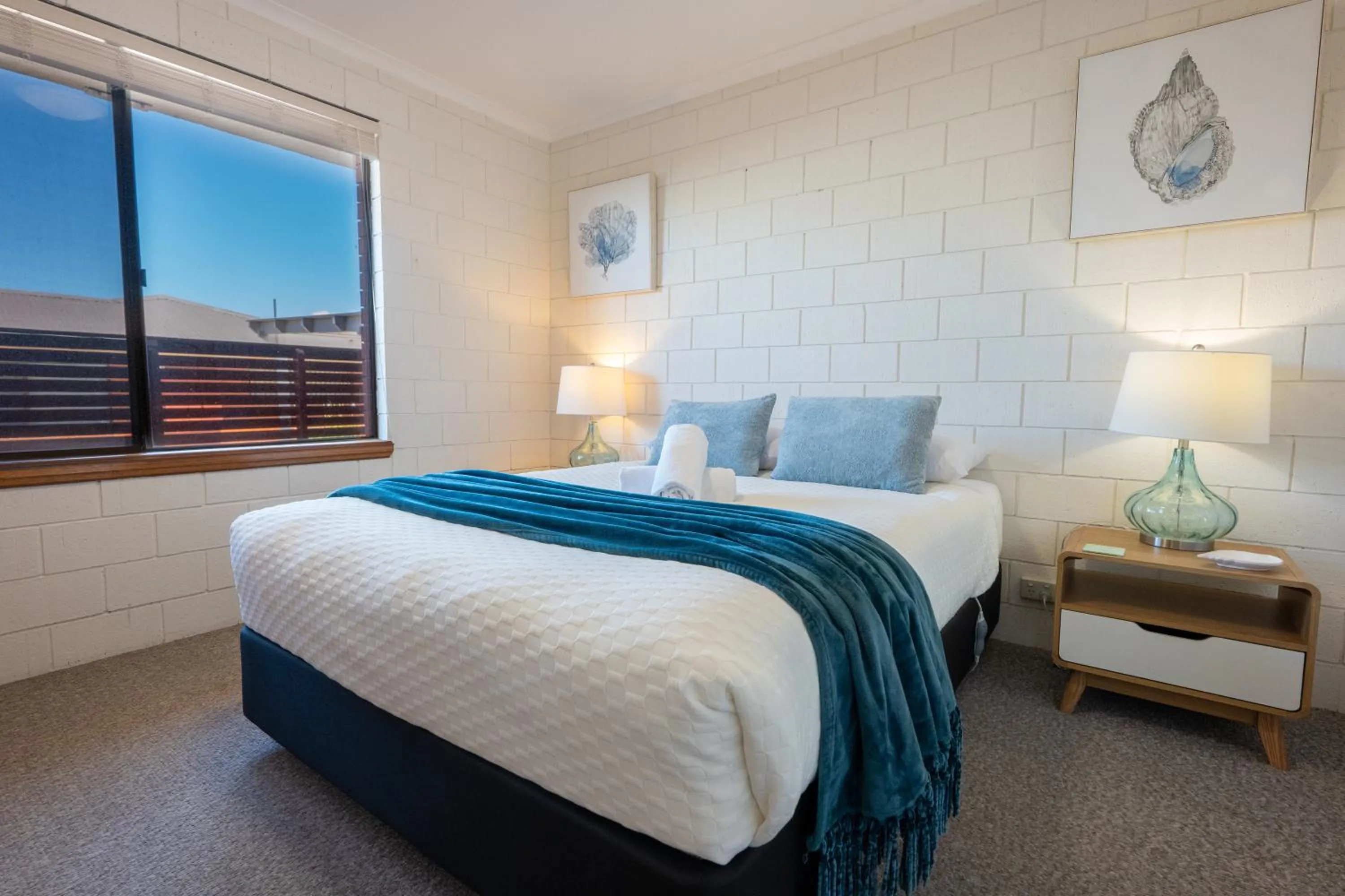 Bedroom, Bed in Blue Seas Holiday Villas