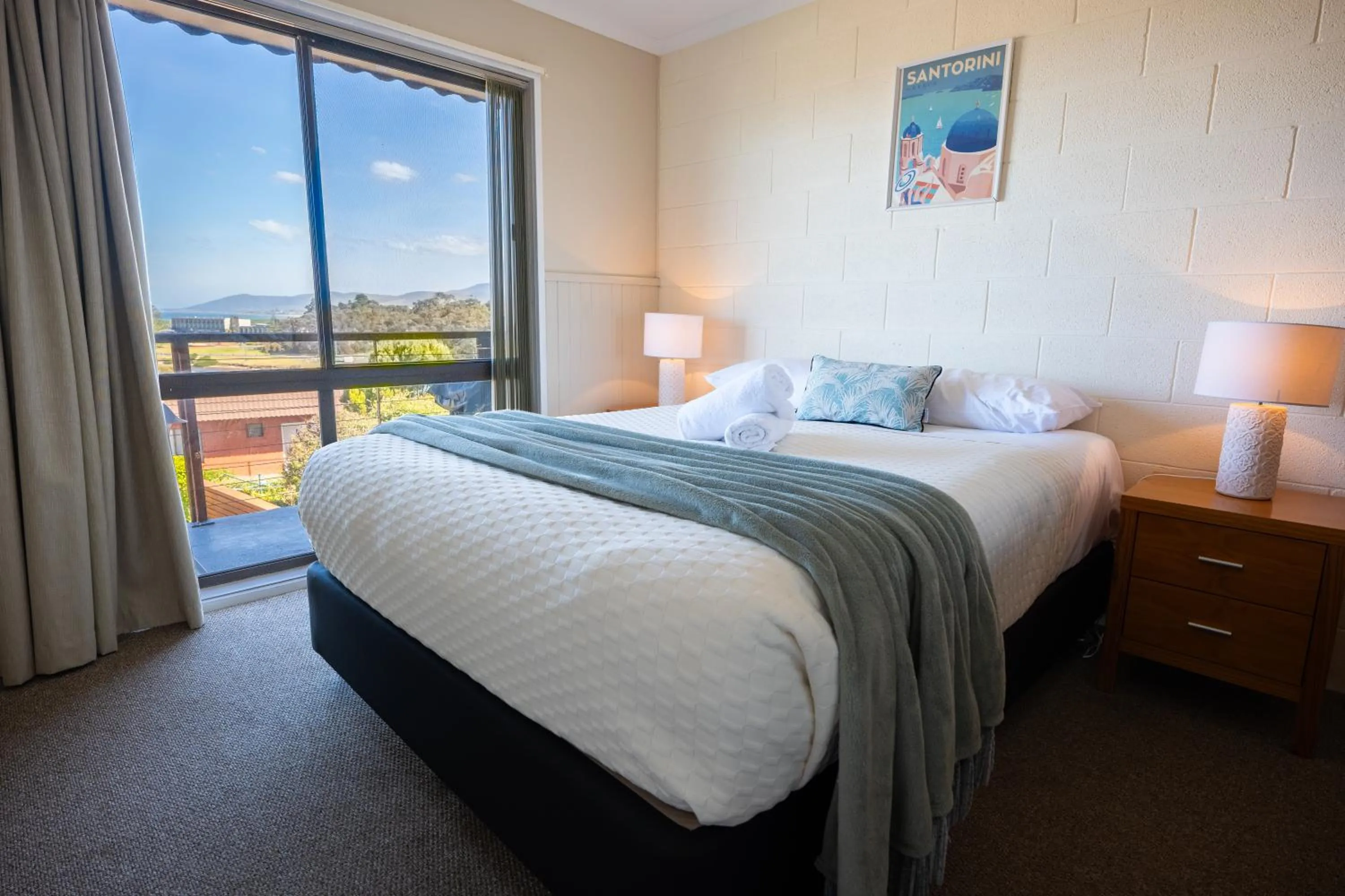 Bedroom, Bed in Blue Seas Holiday Villas