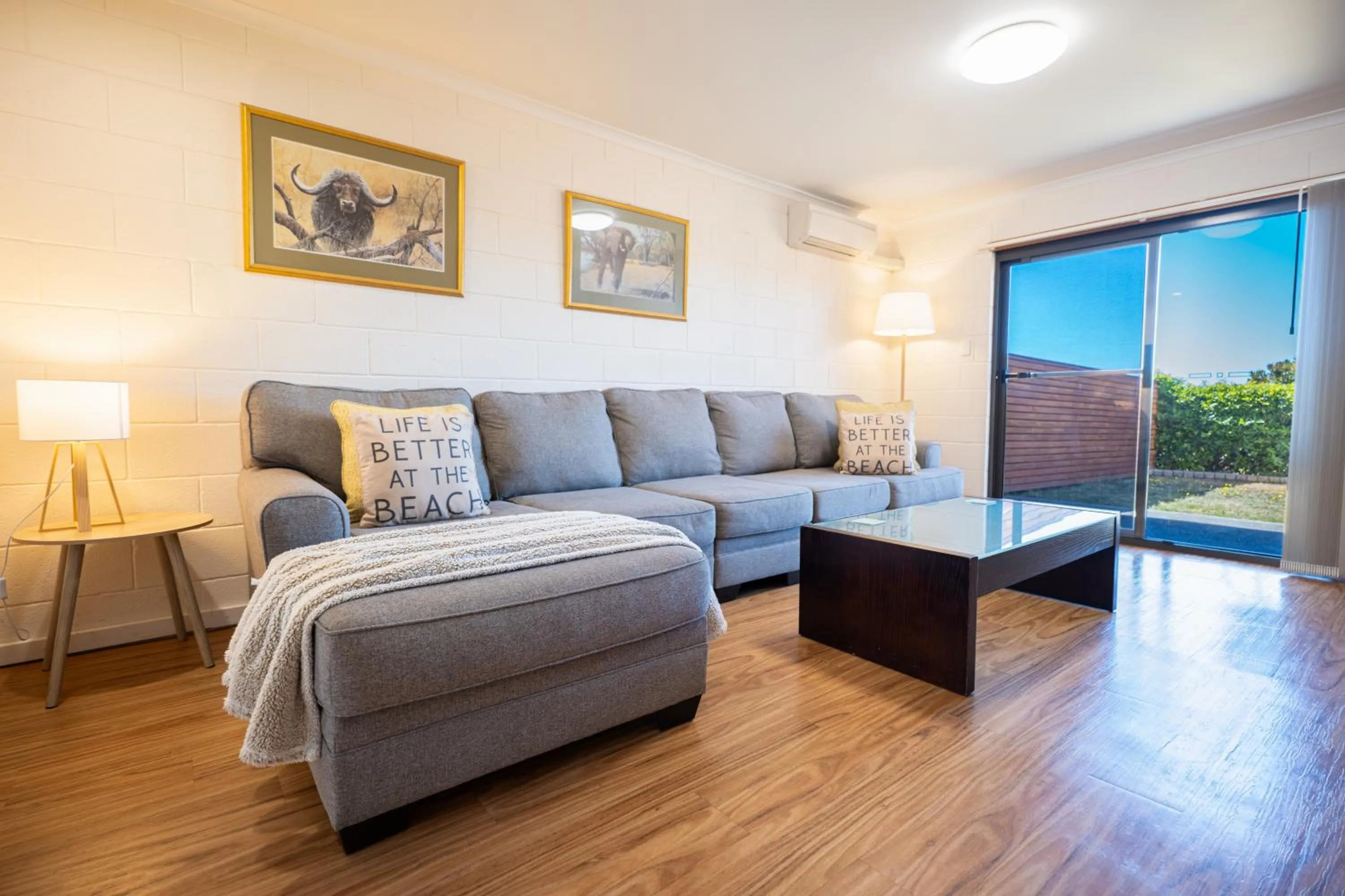 Living room, Bed in Blue Seas Holiday Villas