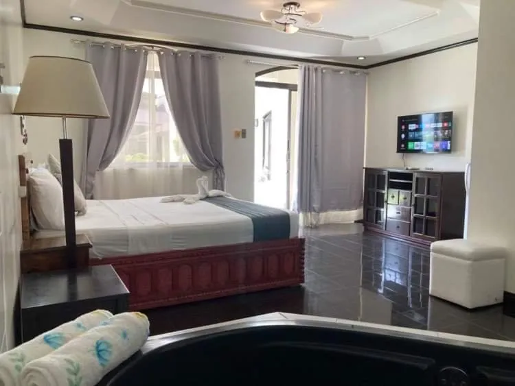 Ettamogah Hotel Inc.