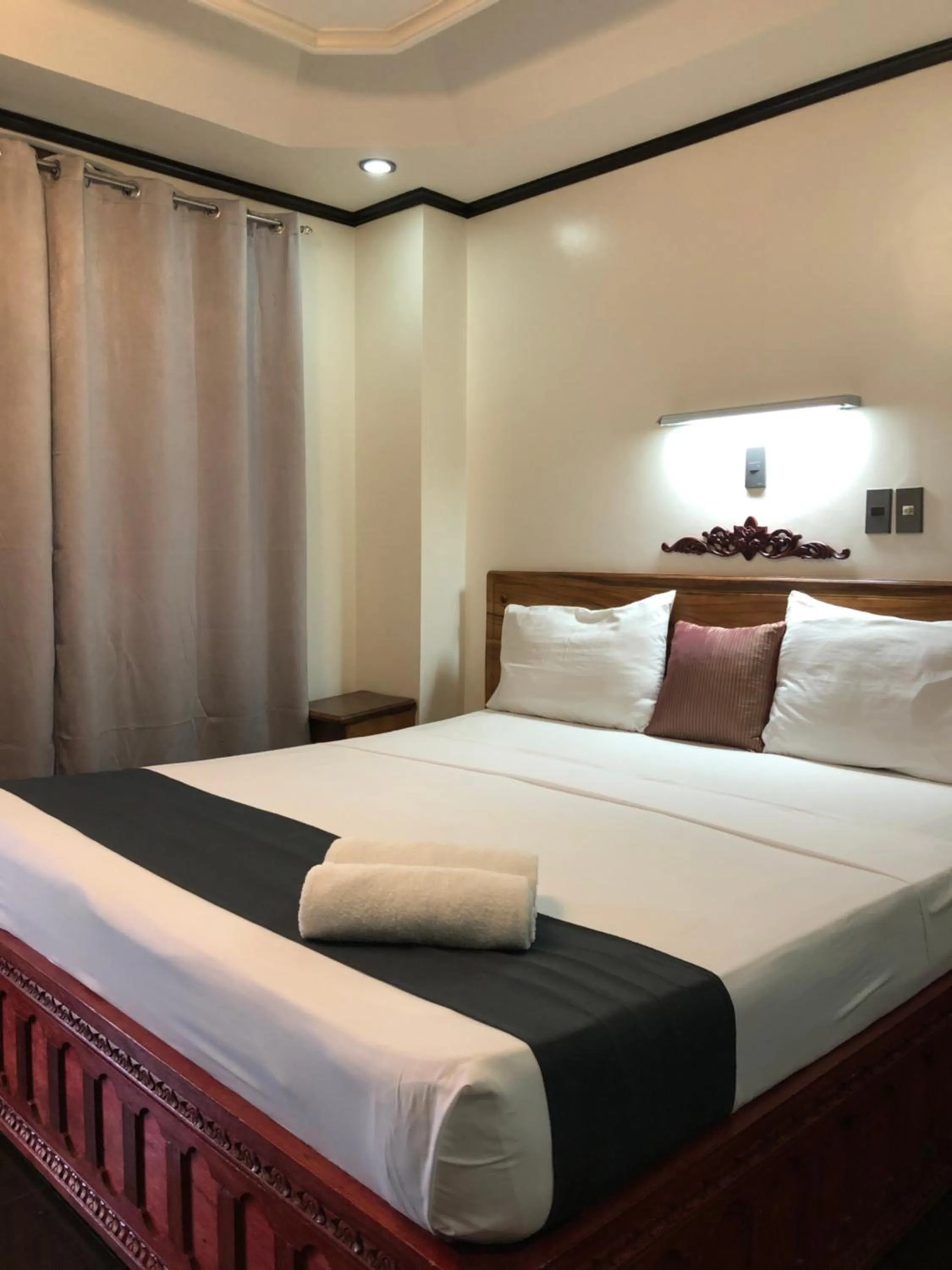 Ettamogah Hotel Inc.