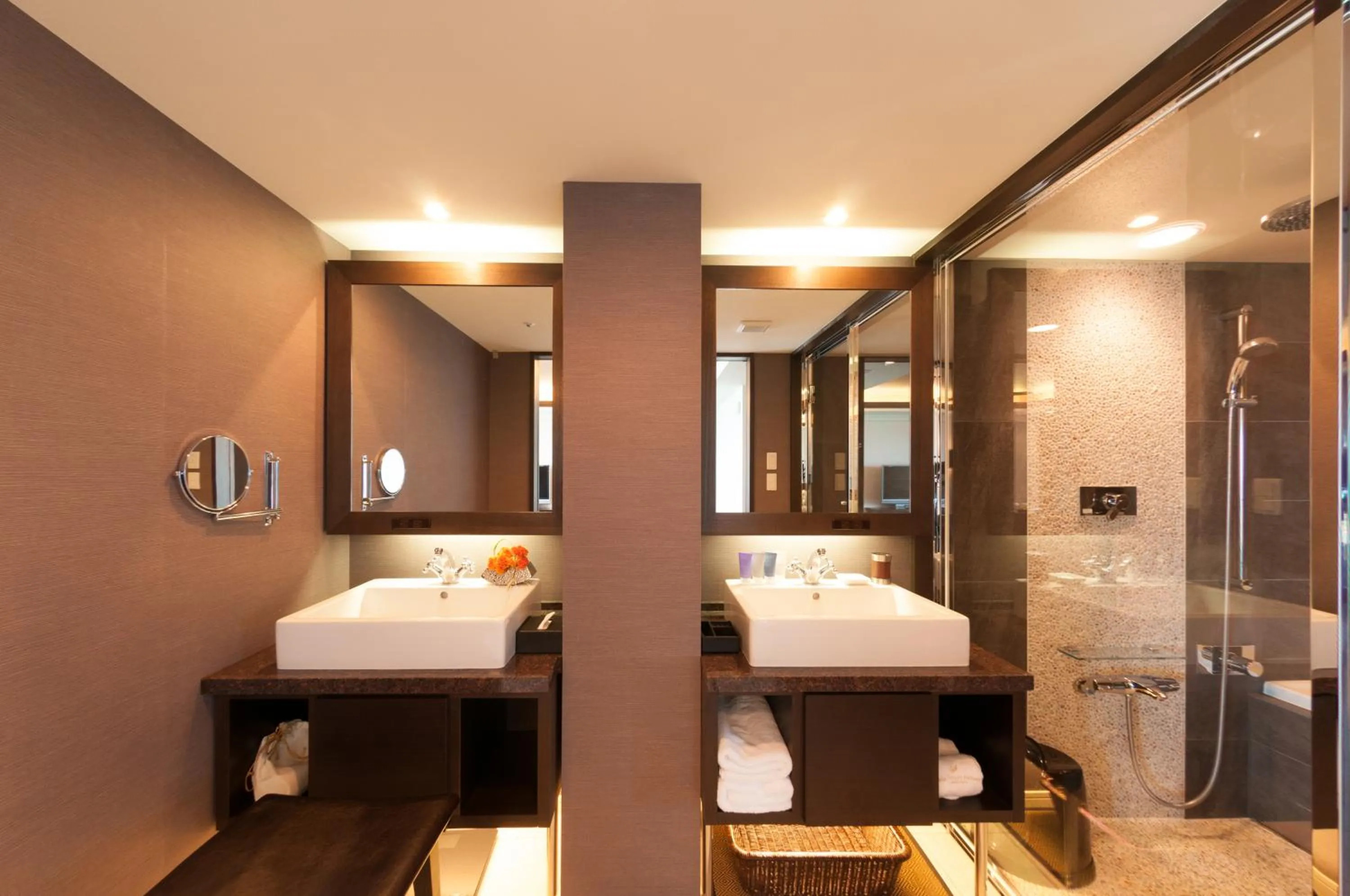 Bathroom, Bed in Kafuu Resort Fuchaku Condo Hotel