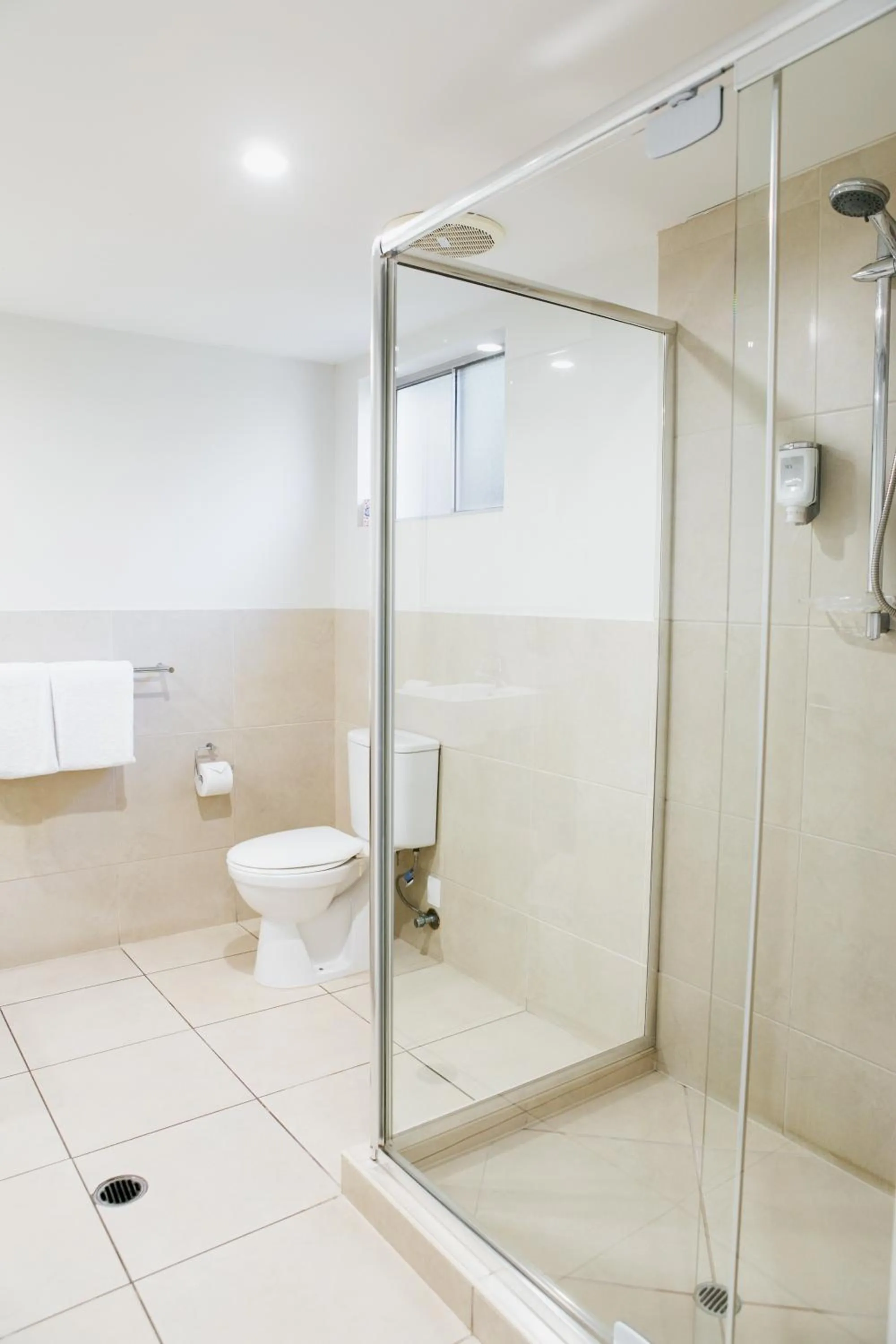 Shower in Noosa Heads Motel