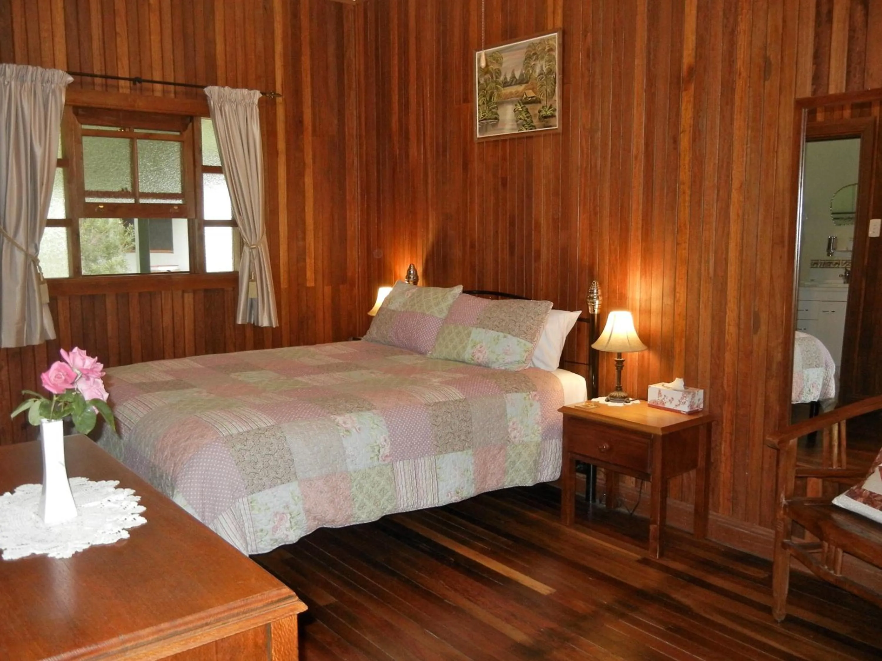Bed in Amamoor Lodge