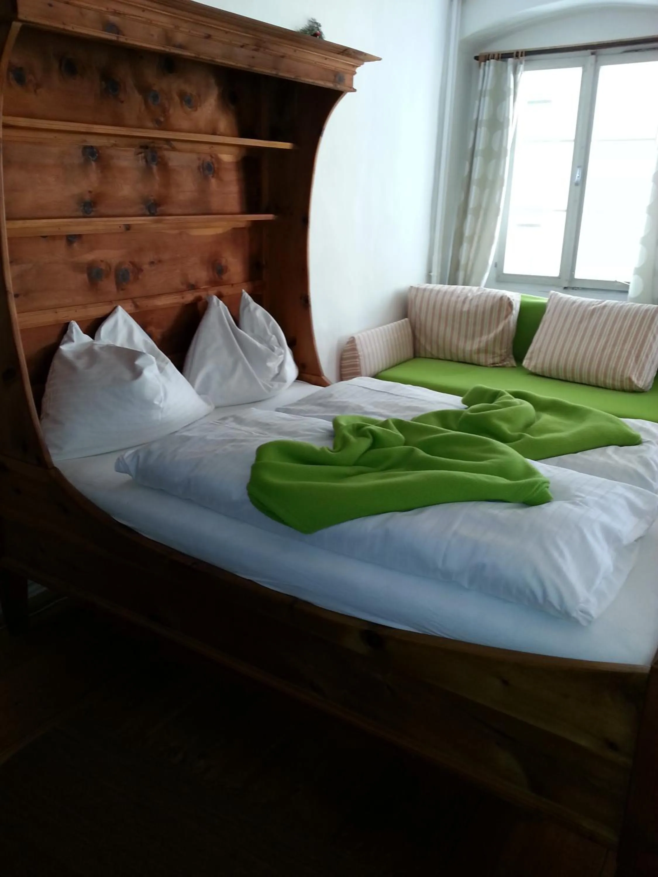 Bed in Gasthof Simony Hallstatt B&B