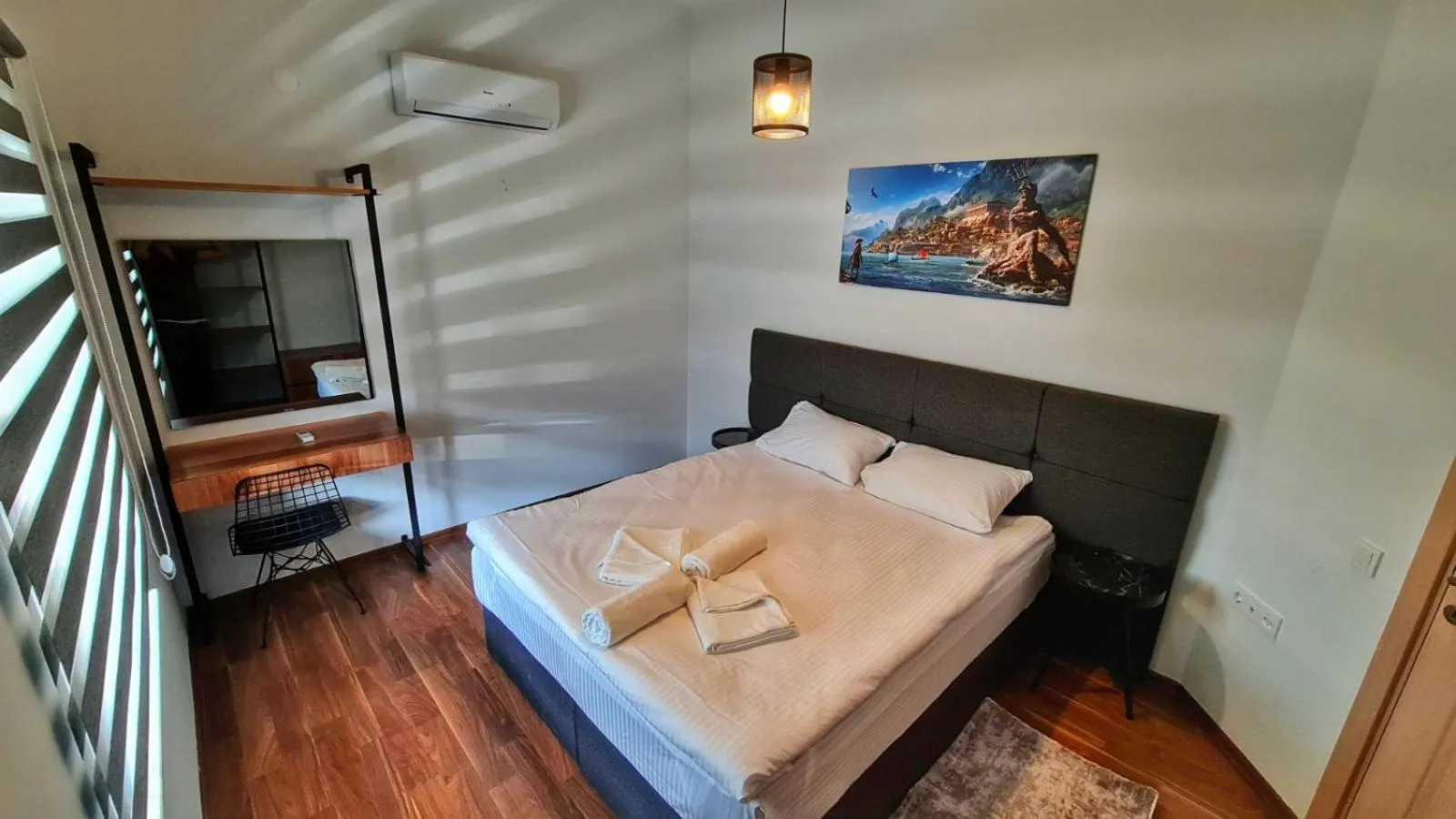 Bed in Letstay Sweet Home Yellow