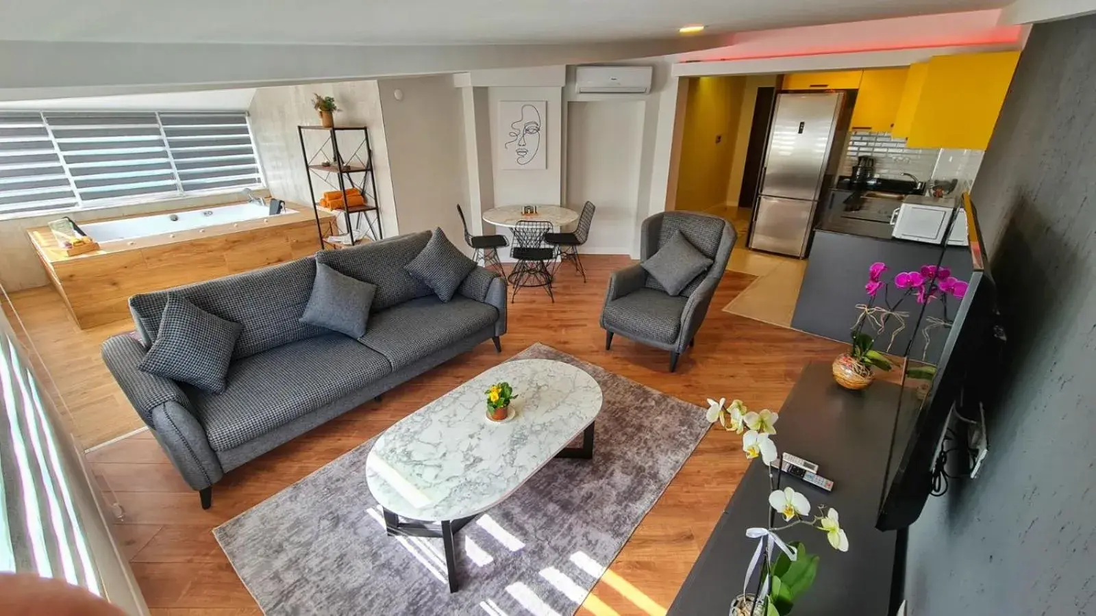 Deluxe Apartment in Letstay Sweet Home Yellow Deluxe Apartment in Letstay Sweet Home Yellow