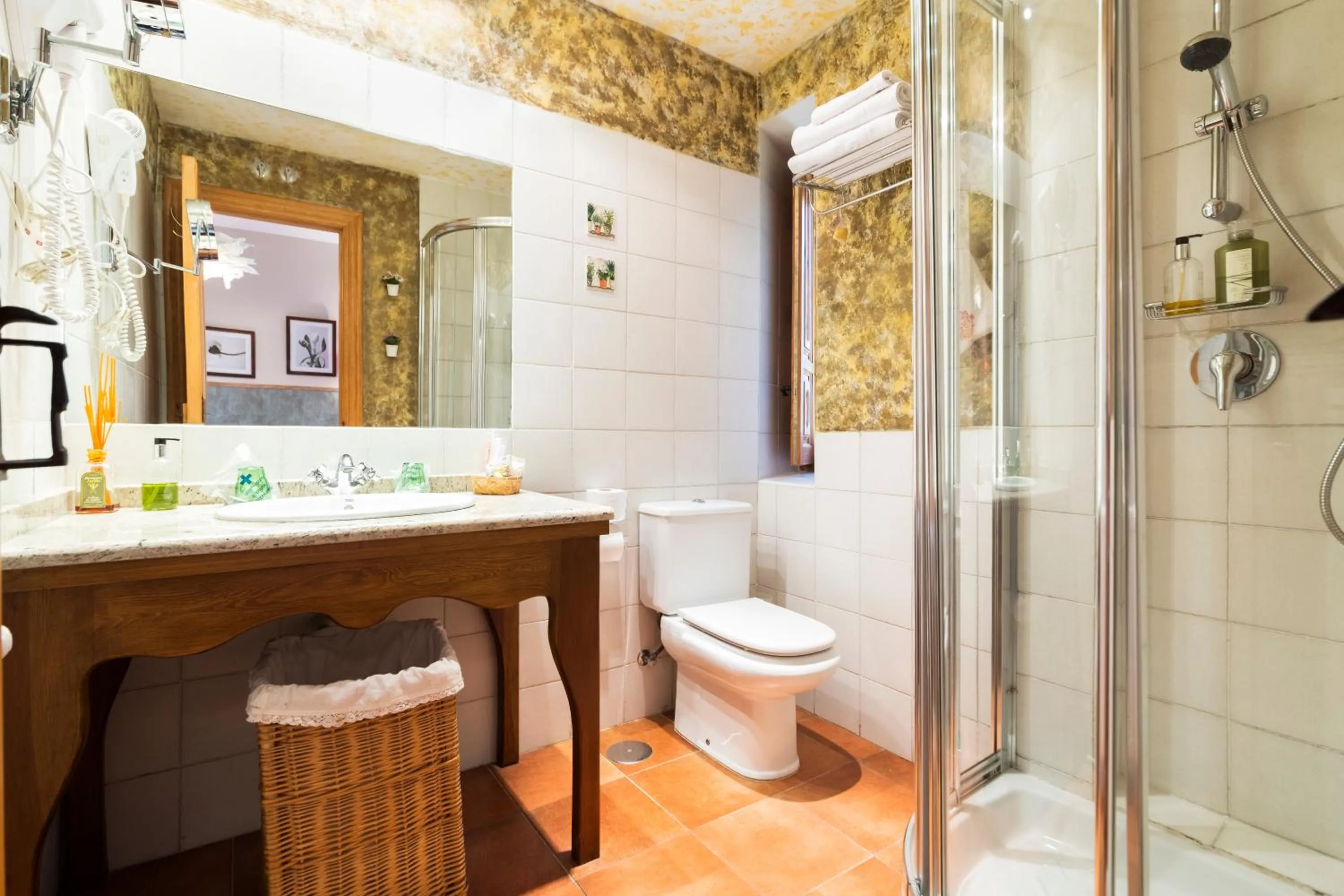 Bathroom in El Torreon de Navacerrada