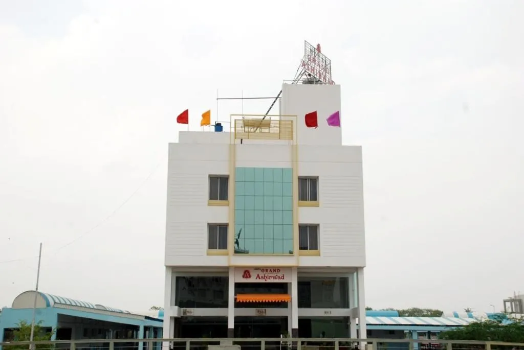 Facade/entrance in Grand Ashirwad Beacon