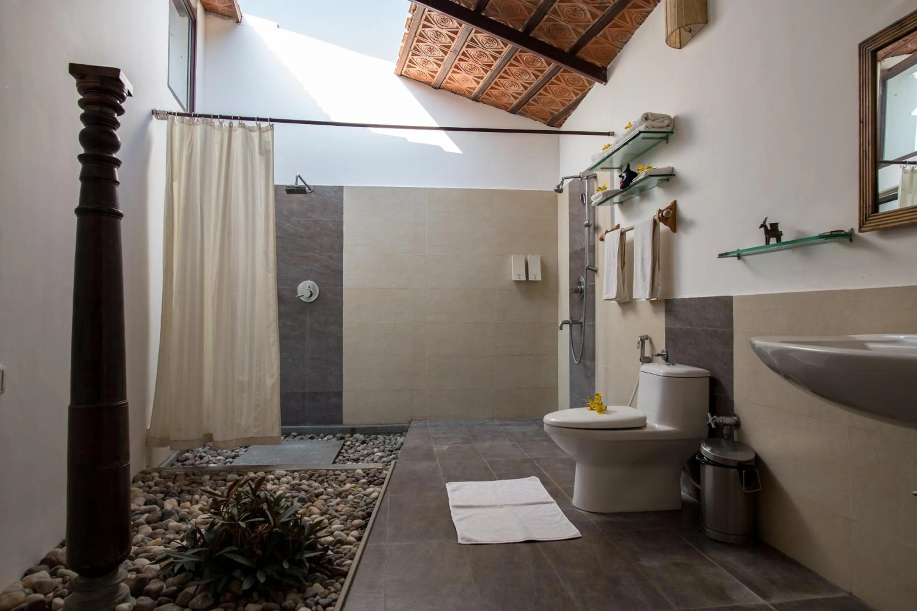 Shower in Dhole's Den Bandipur