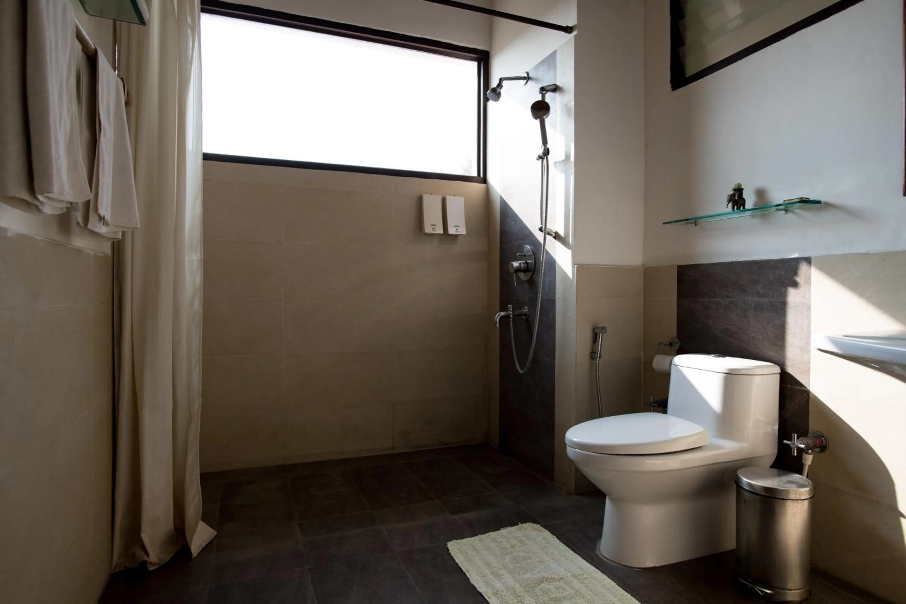 Bathroom in Dhole's Den Bandipur