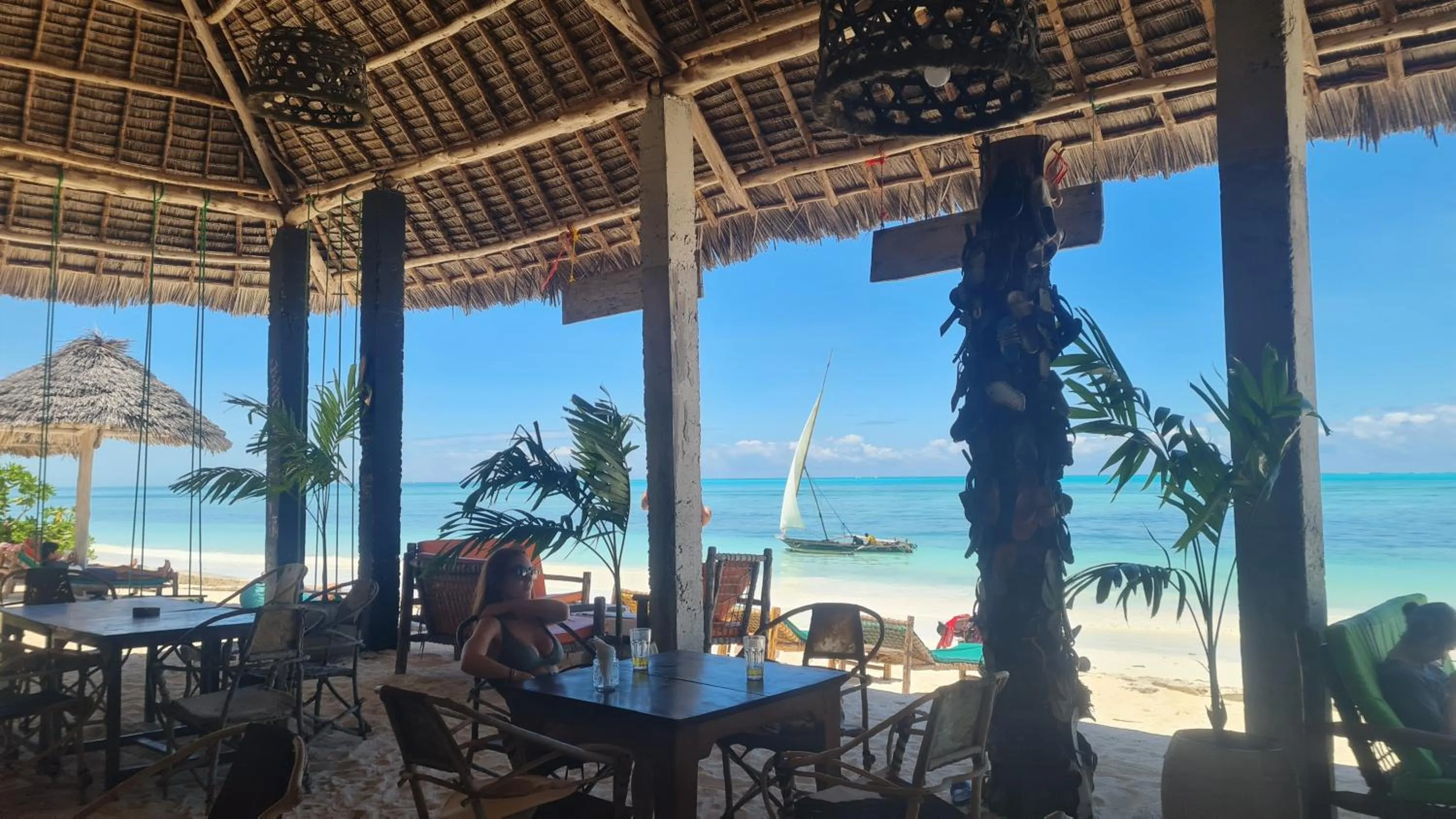 Lounge or bar in Garden Beach Bungalows Jambiani