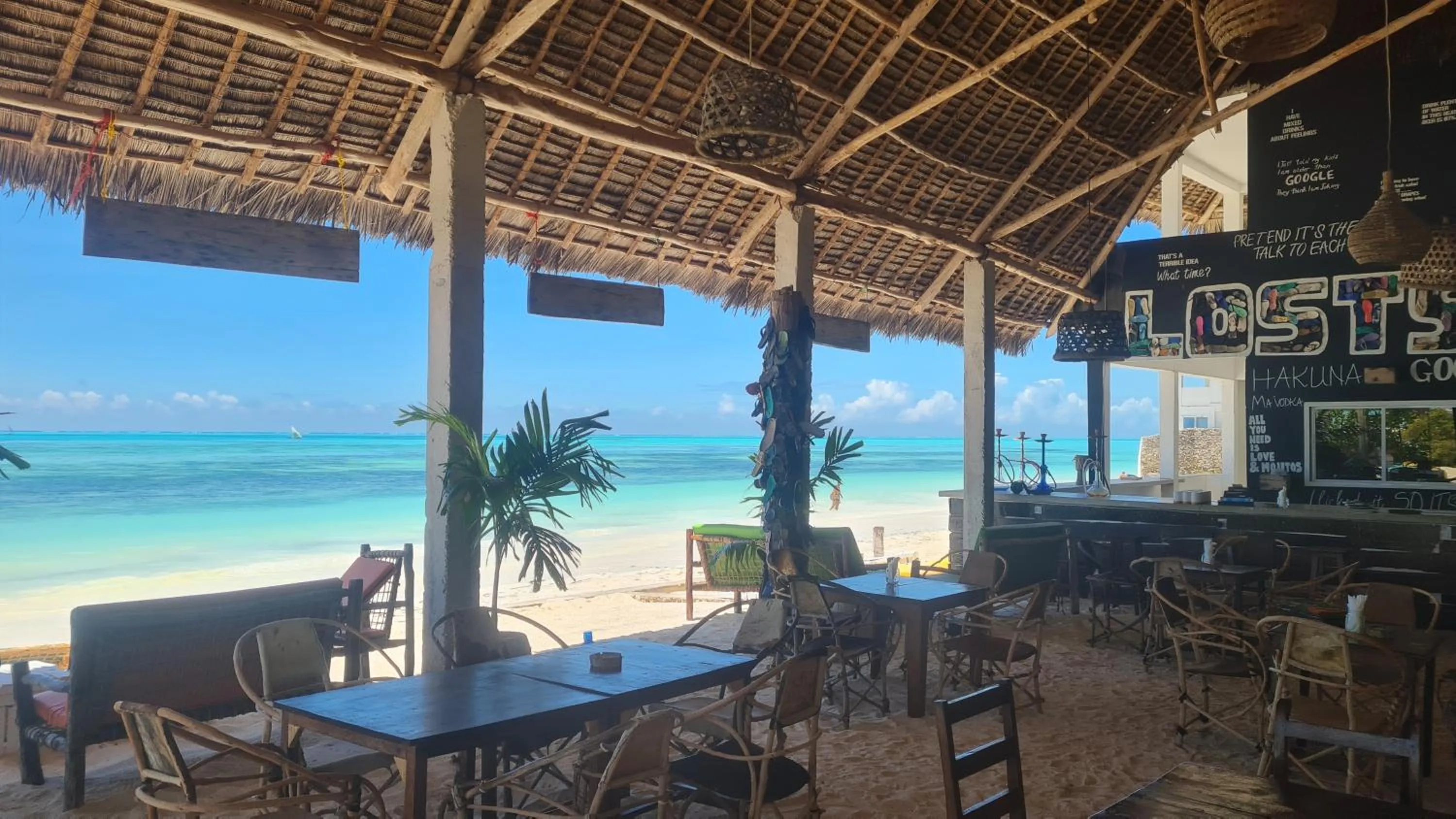 Lounge or bar in Garden Beach Bungalows Jambiani