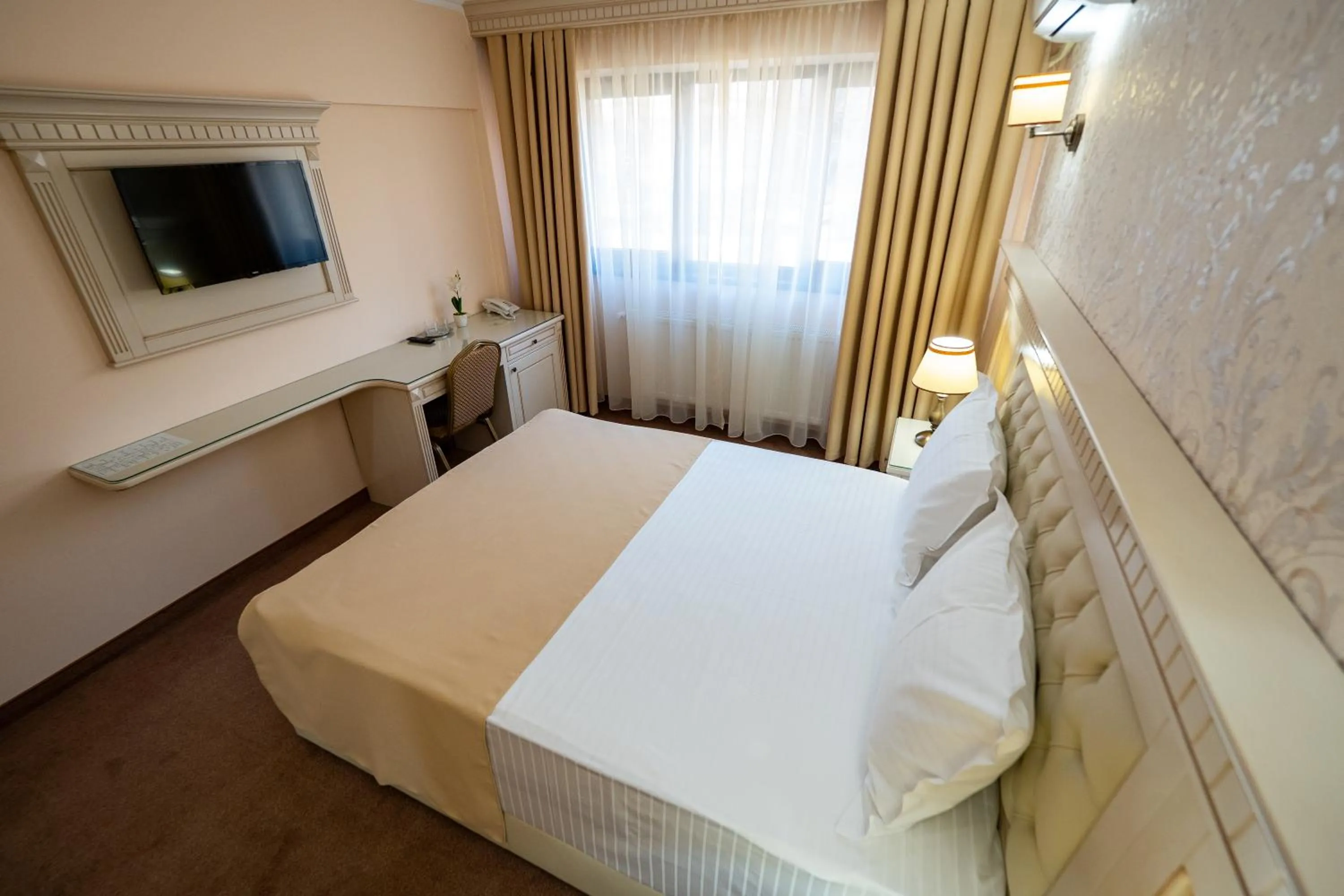Bed in Hotel Orient Galati