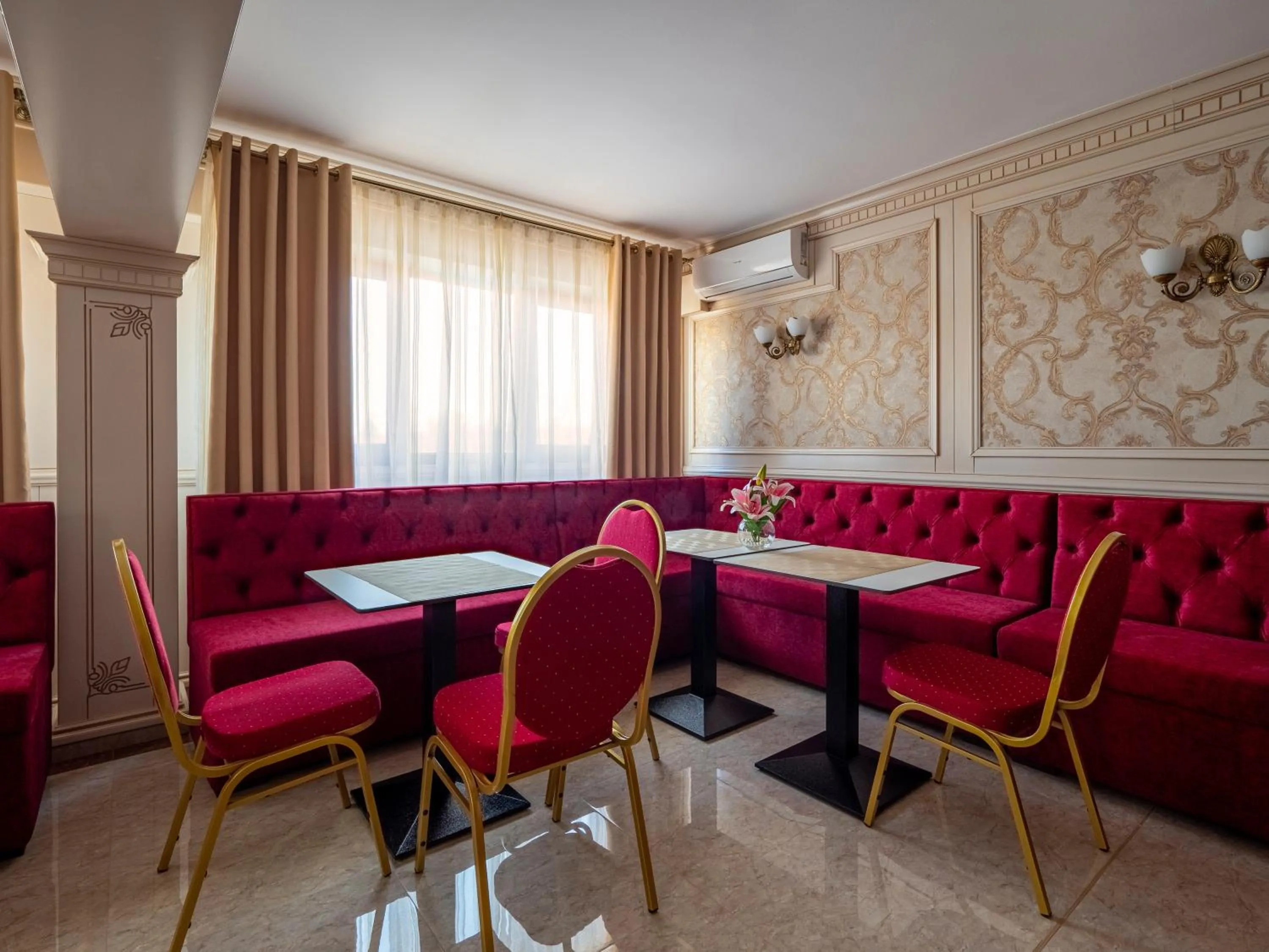 Restaurant/places to eat in Hotel Orient Galati