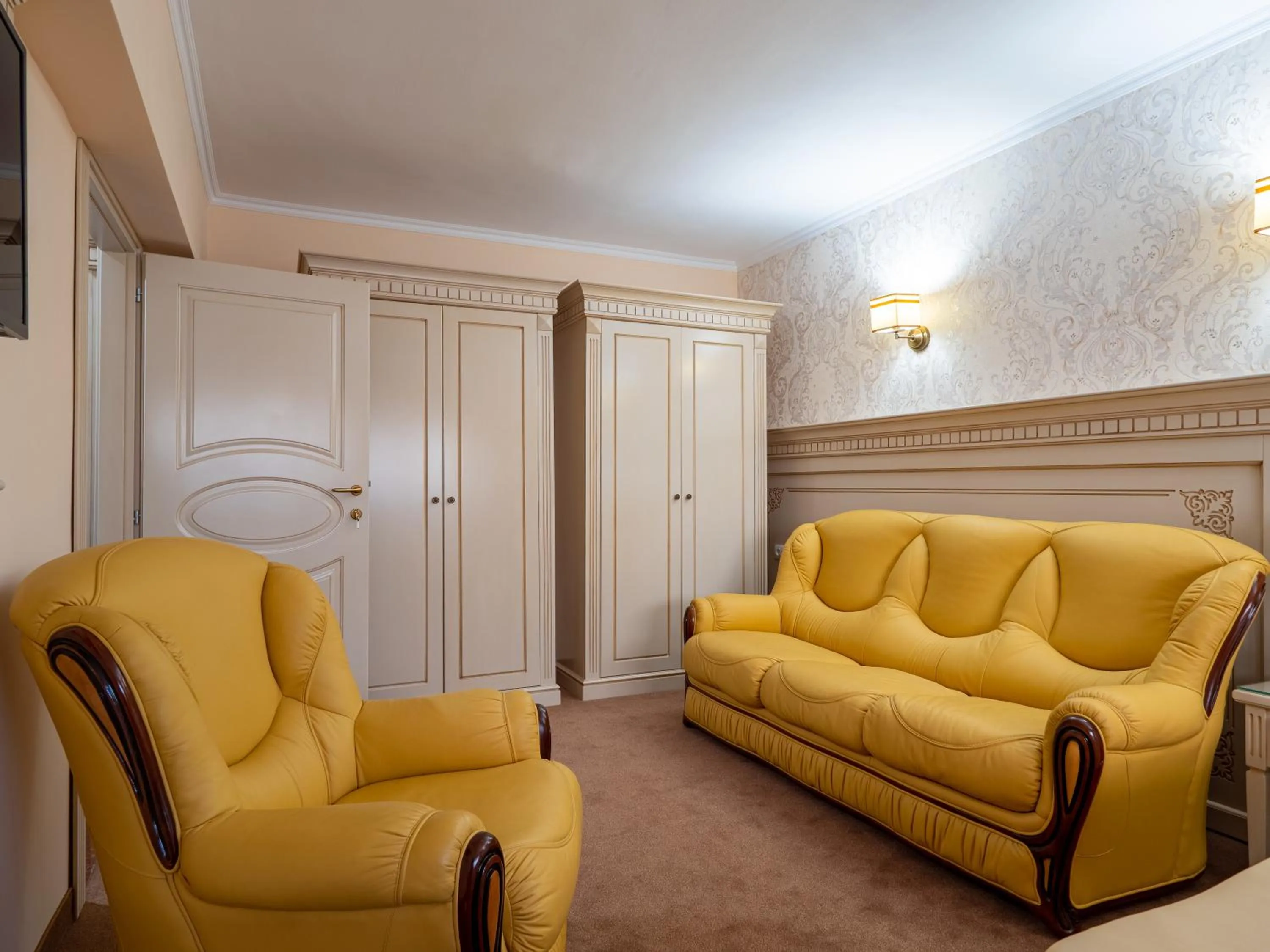 Living room in Hotel Orient Galati