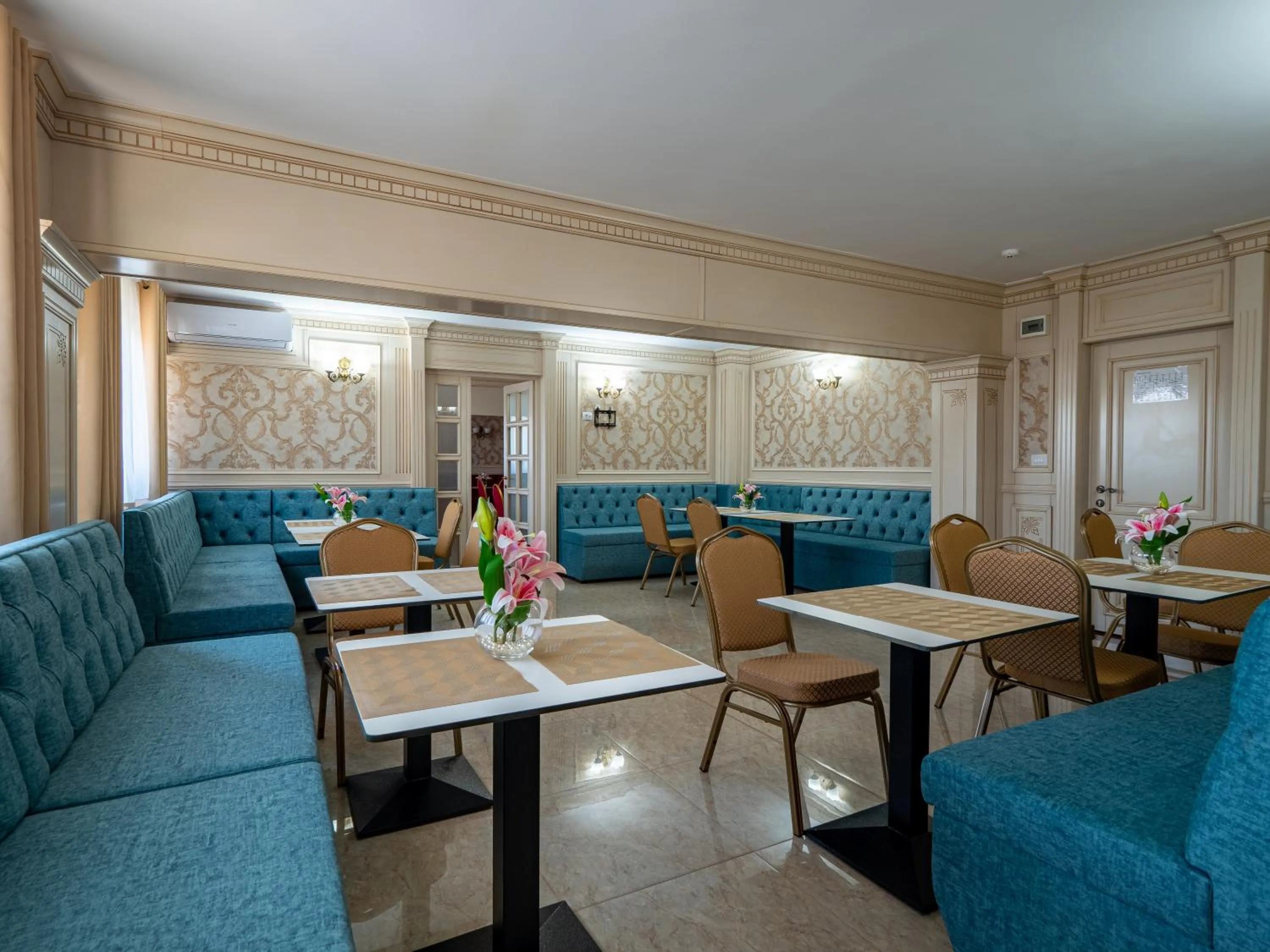 Restaurant/places to eat in Hotel Orient Galati