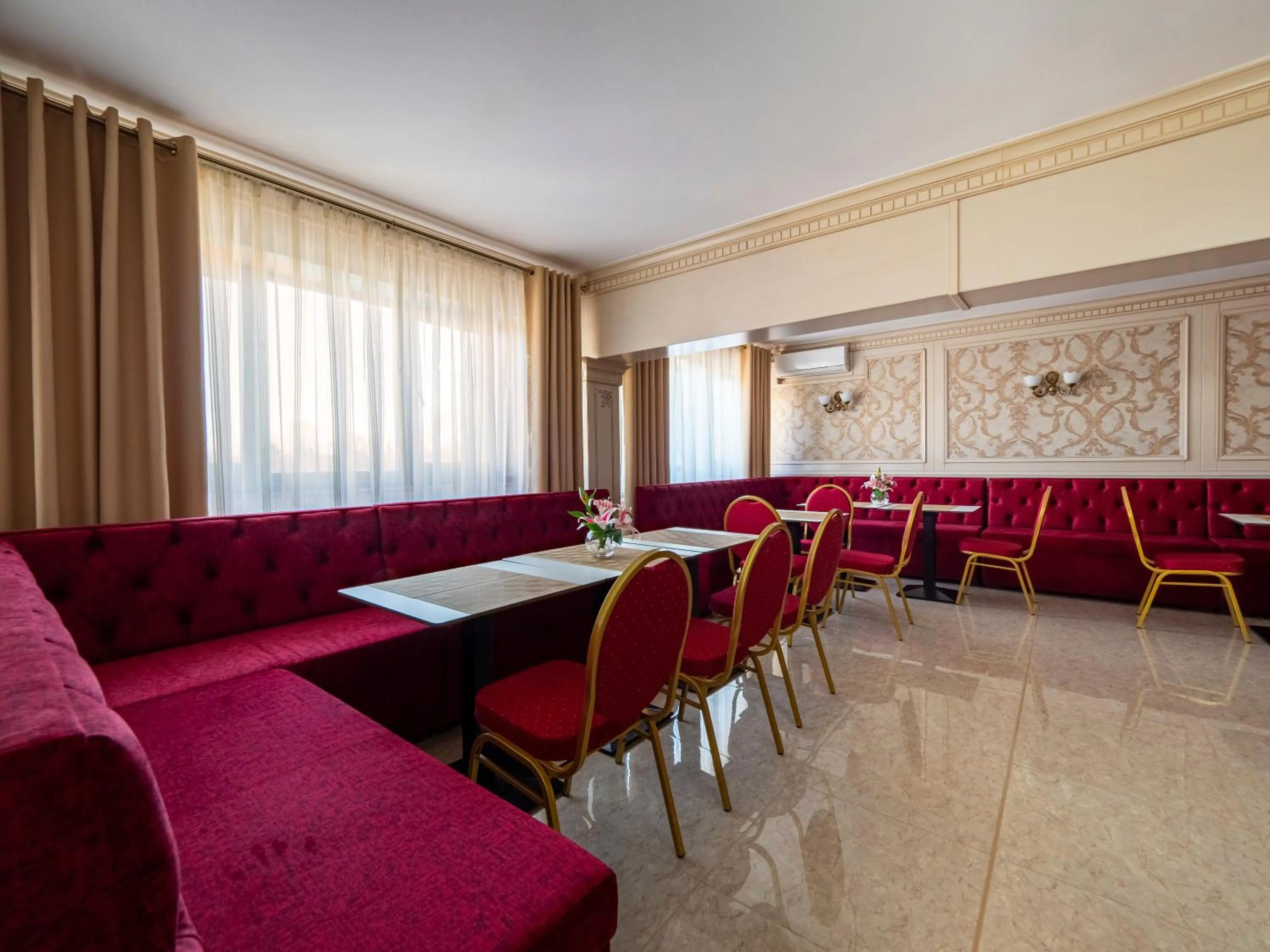 Business facilities in Hotel Orient Galati