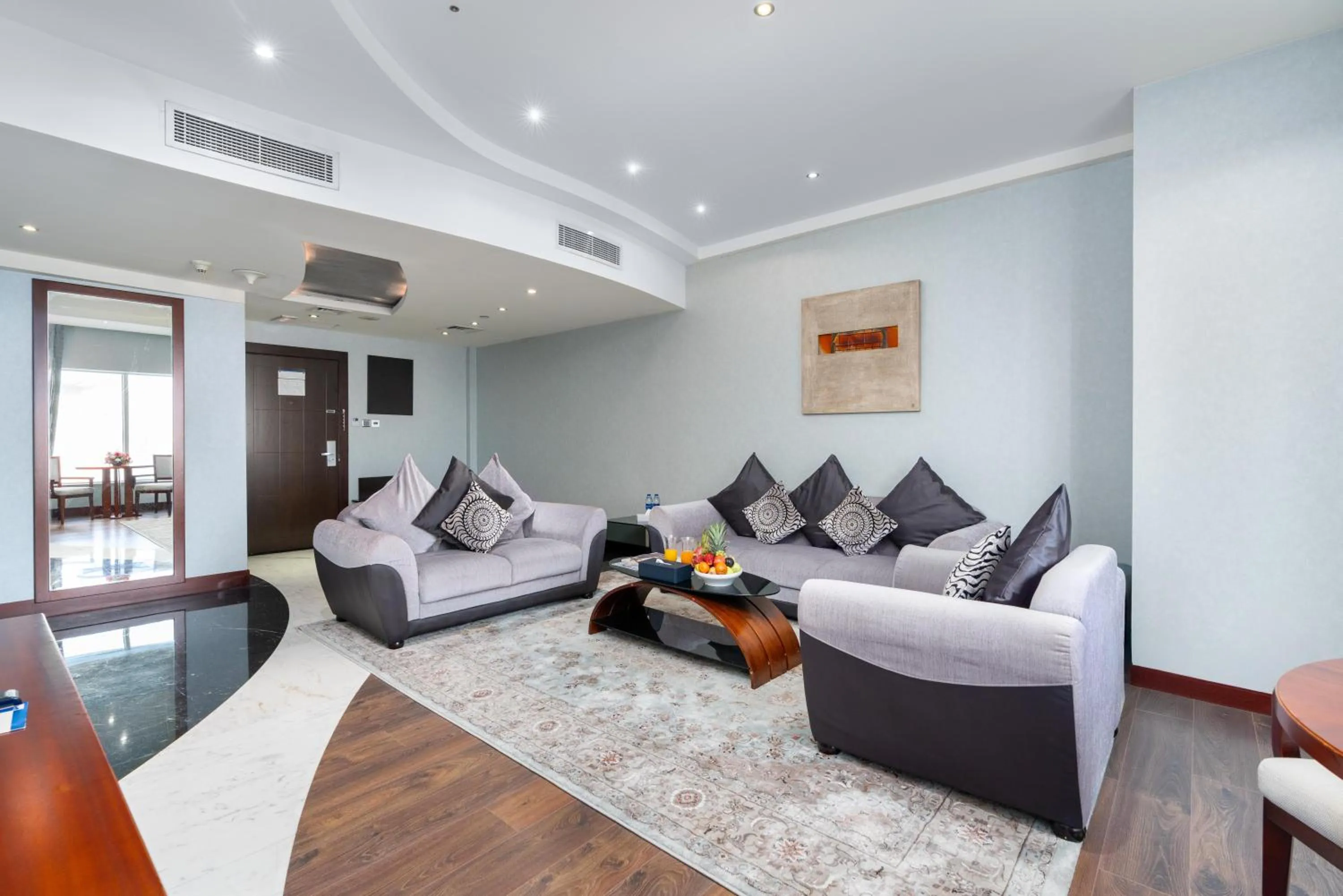 Seating area in Samaya Hotel Deira