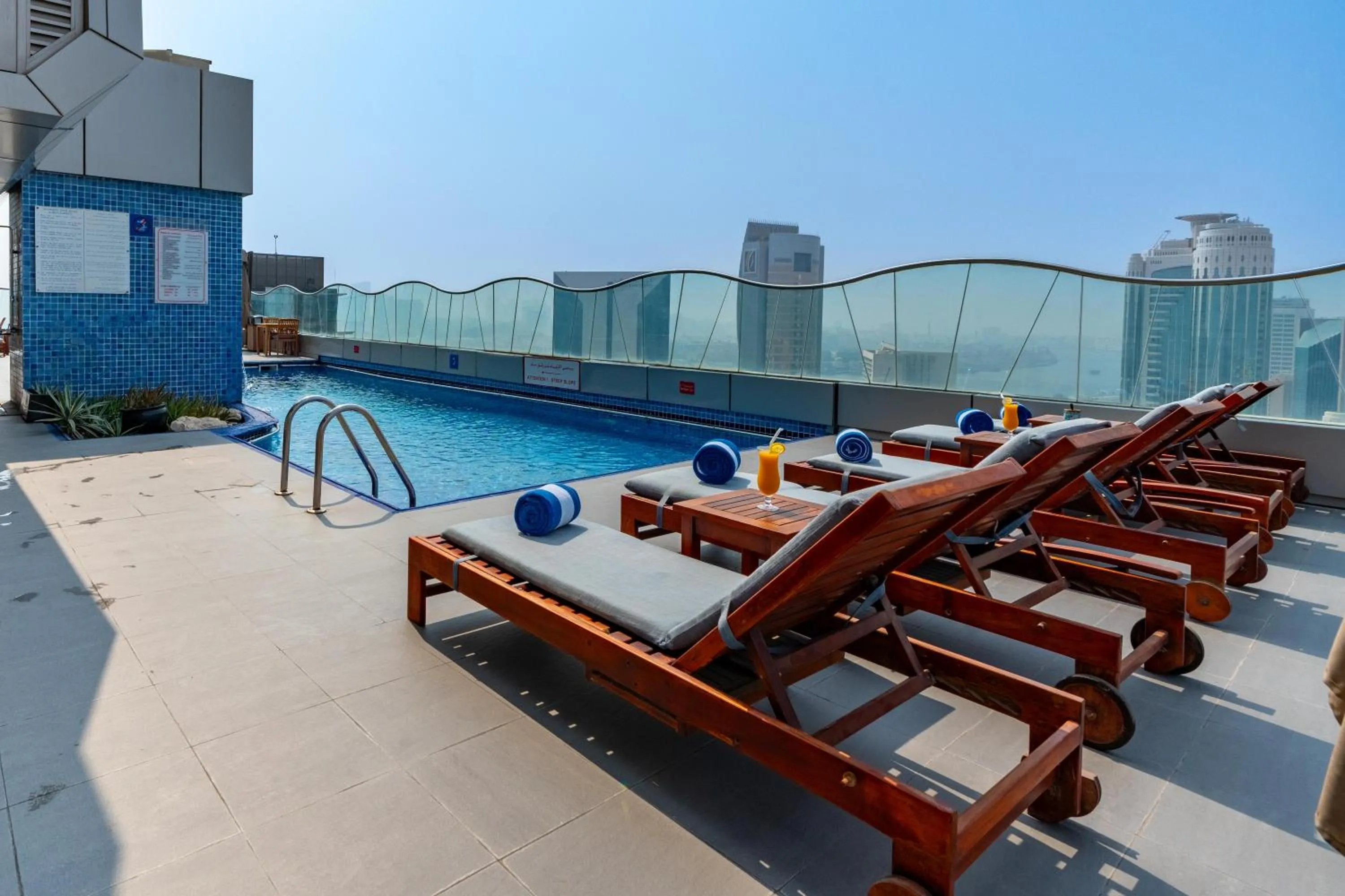 Swimming pool in Samaya Hotel Deira