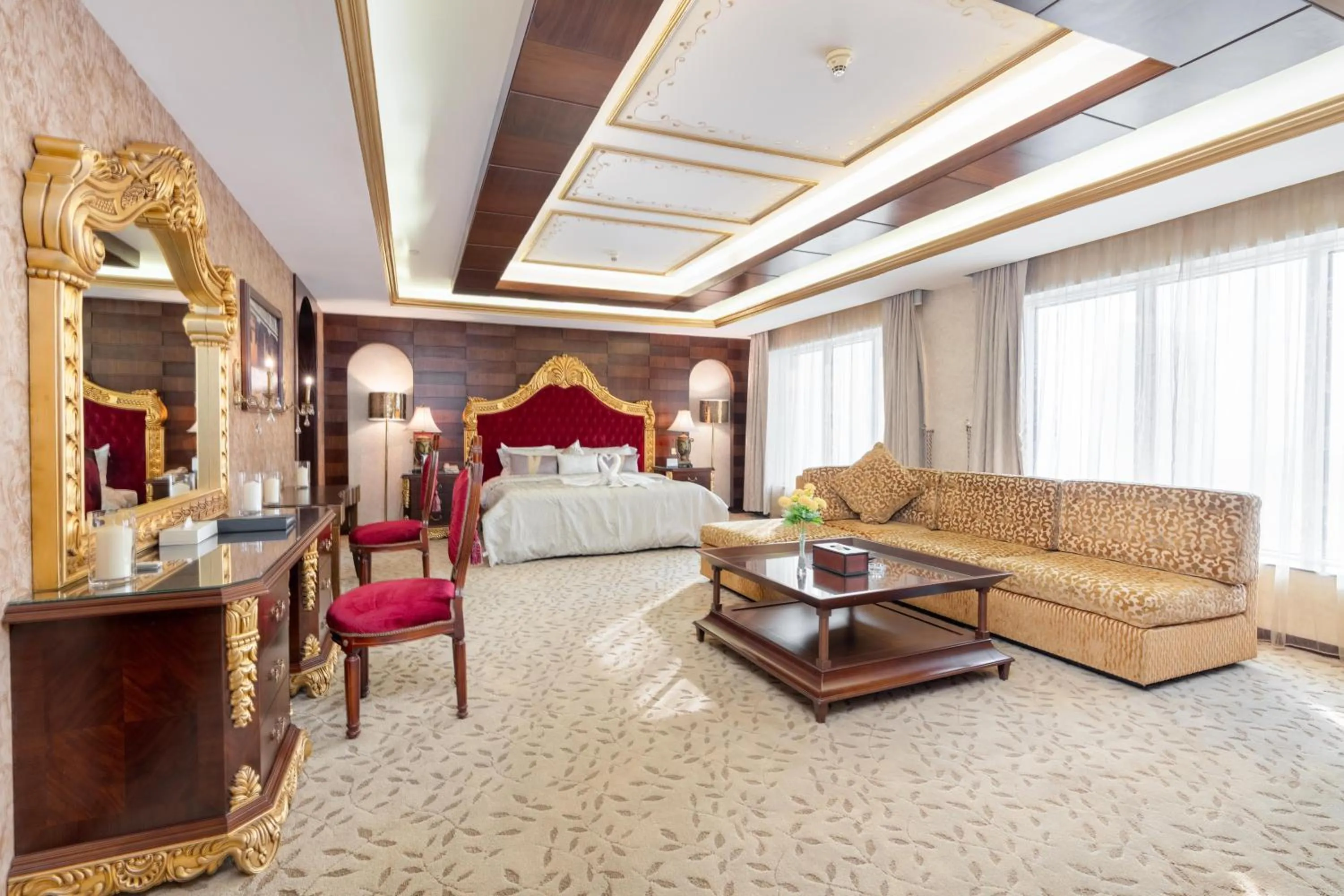 Bed in Samaya Hotel Deira