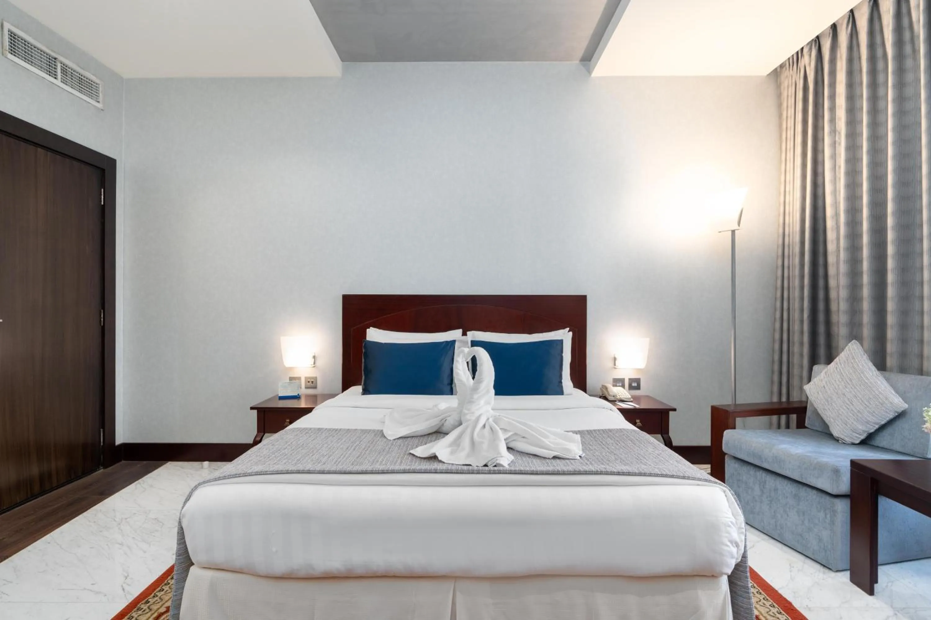 Bed in Samaya Hotel Deira