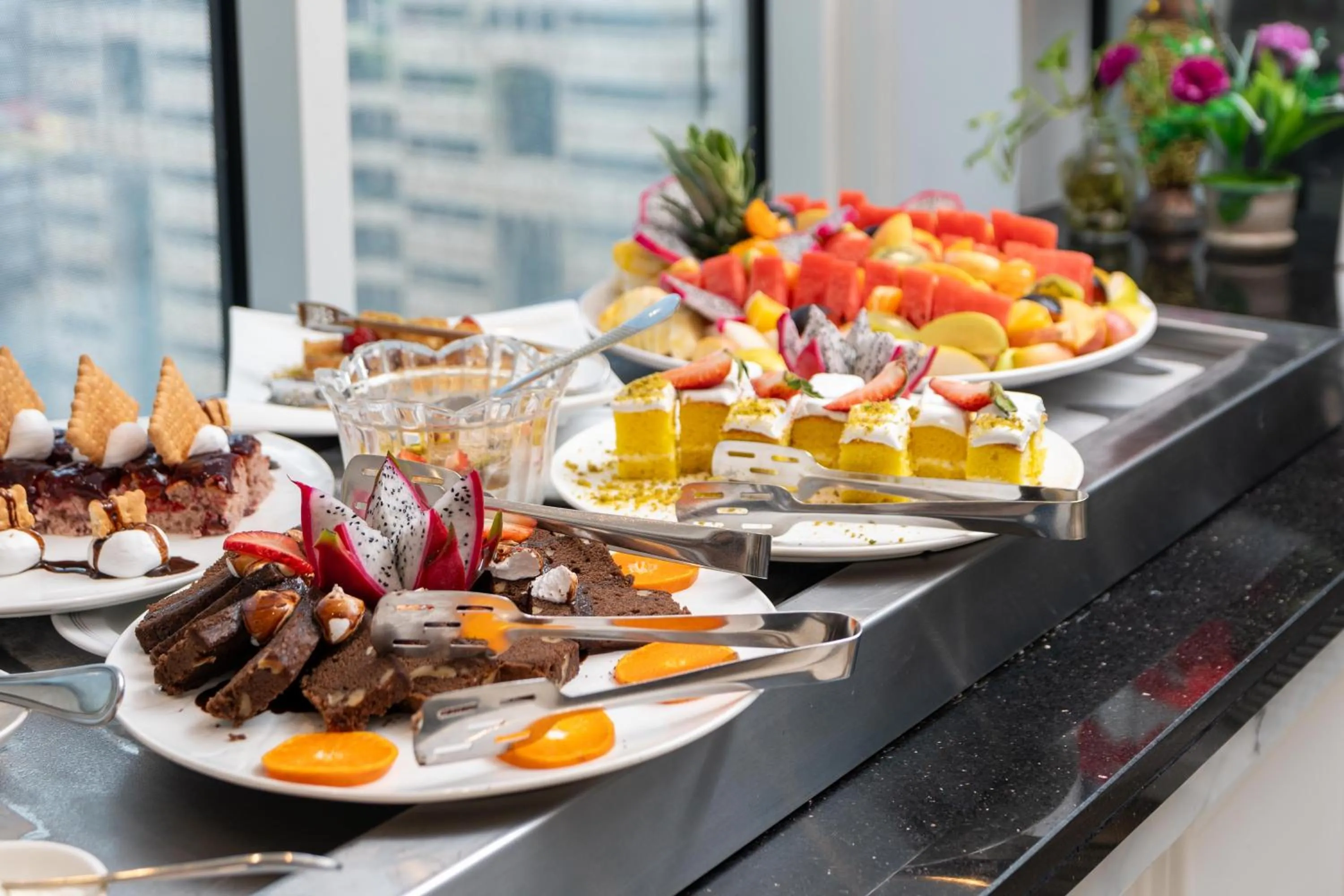 Restaurant/places to eat in Samaya Hotel Deira