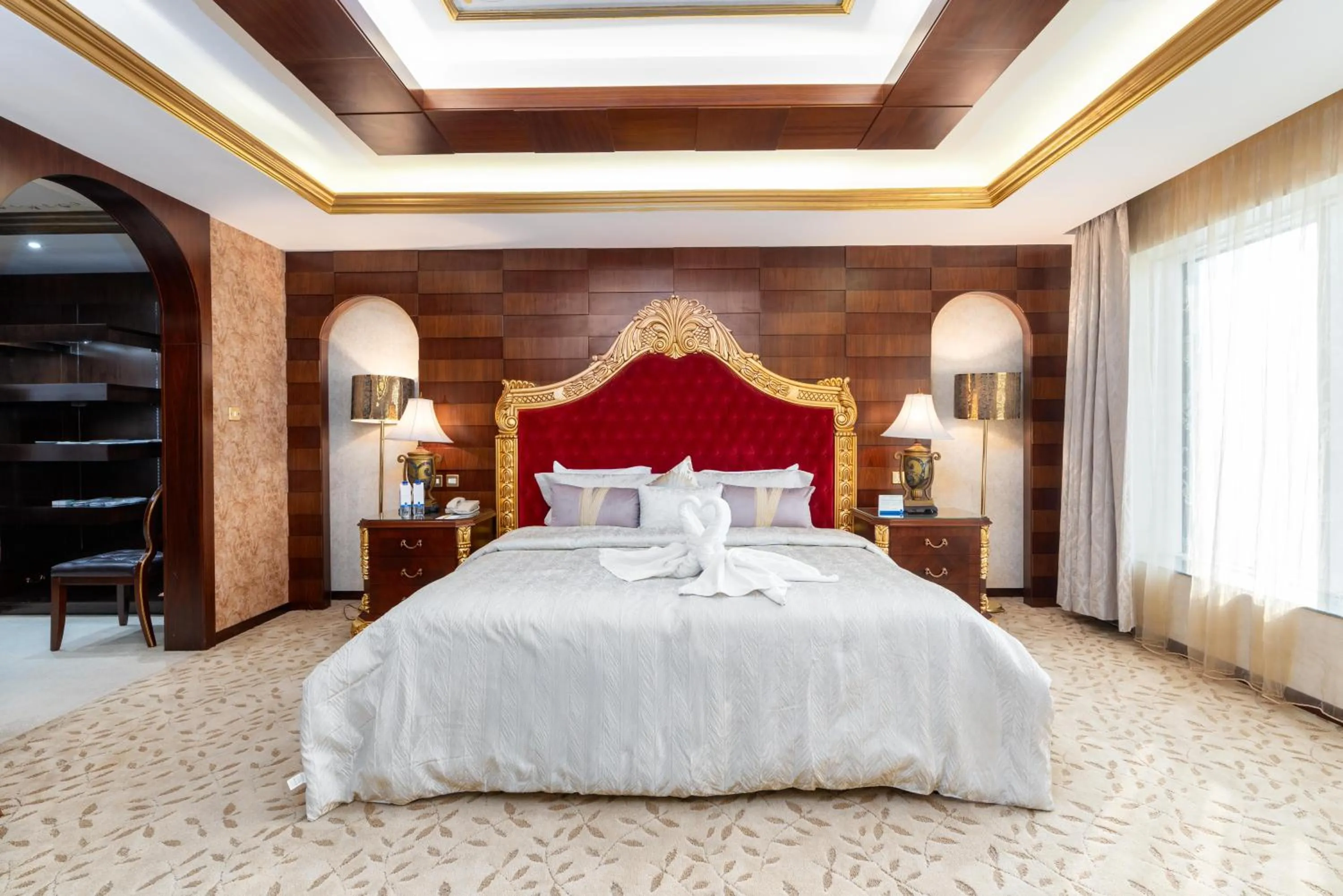 Bed in Samaya Hotel Deira