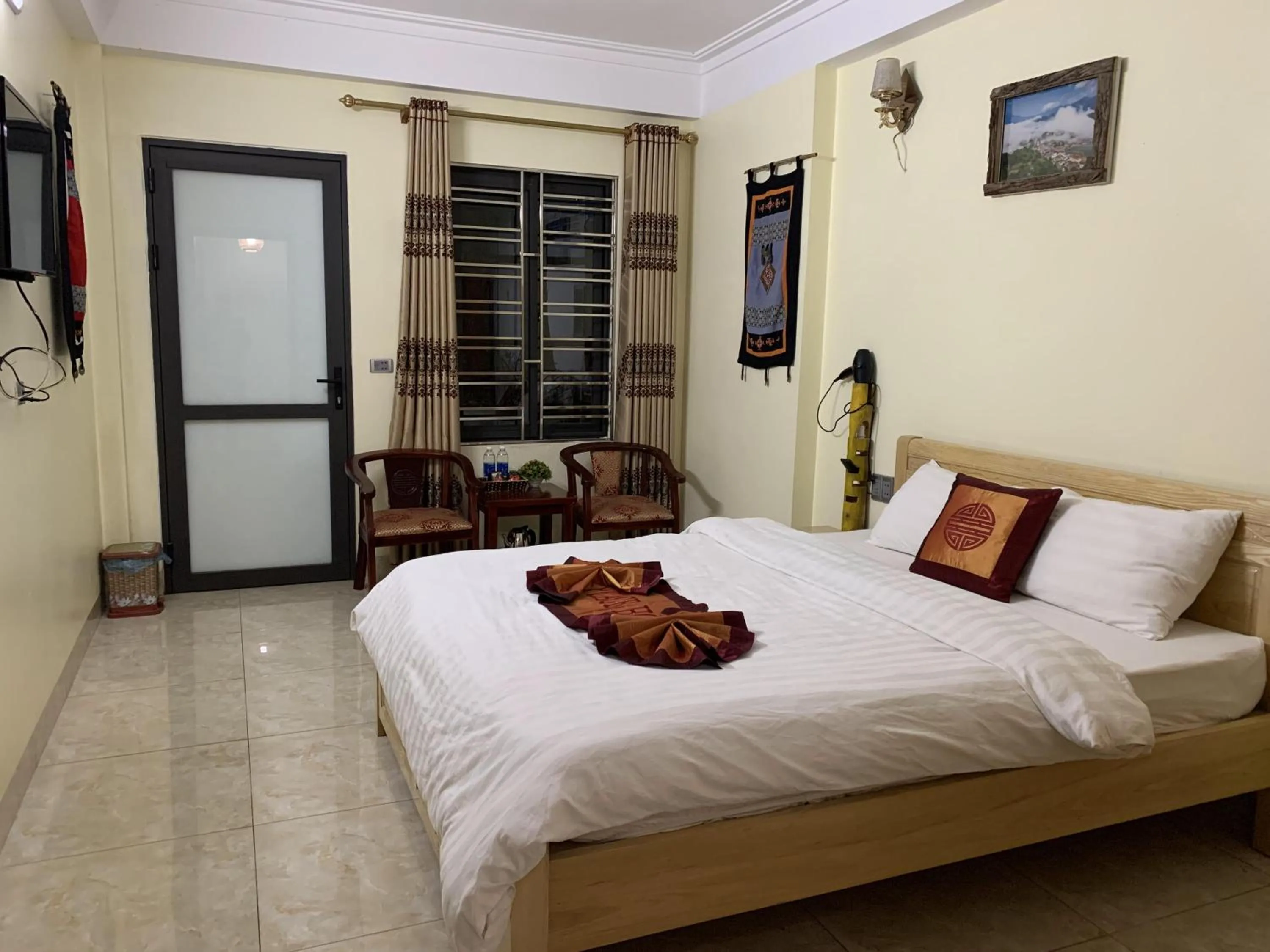 Bed in SaPa Peace Valley hotel