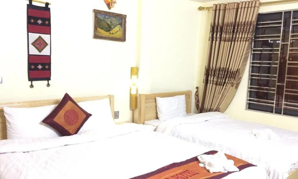 Bed in SaPa Peace Valley hotel