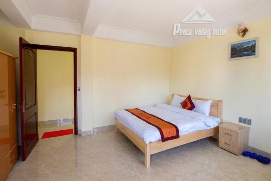 Bed in SaPa Peace Valley hotel