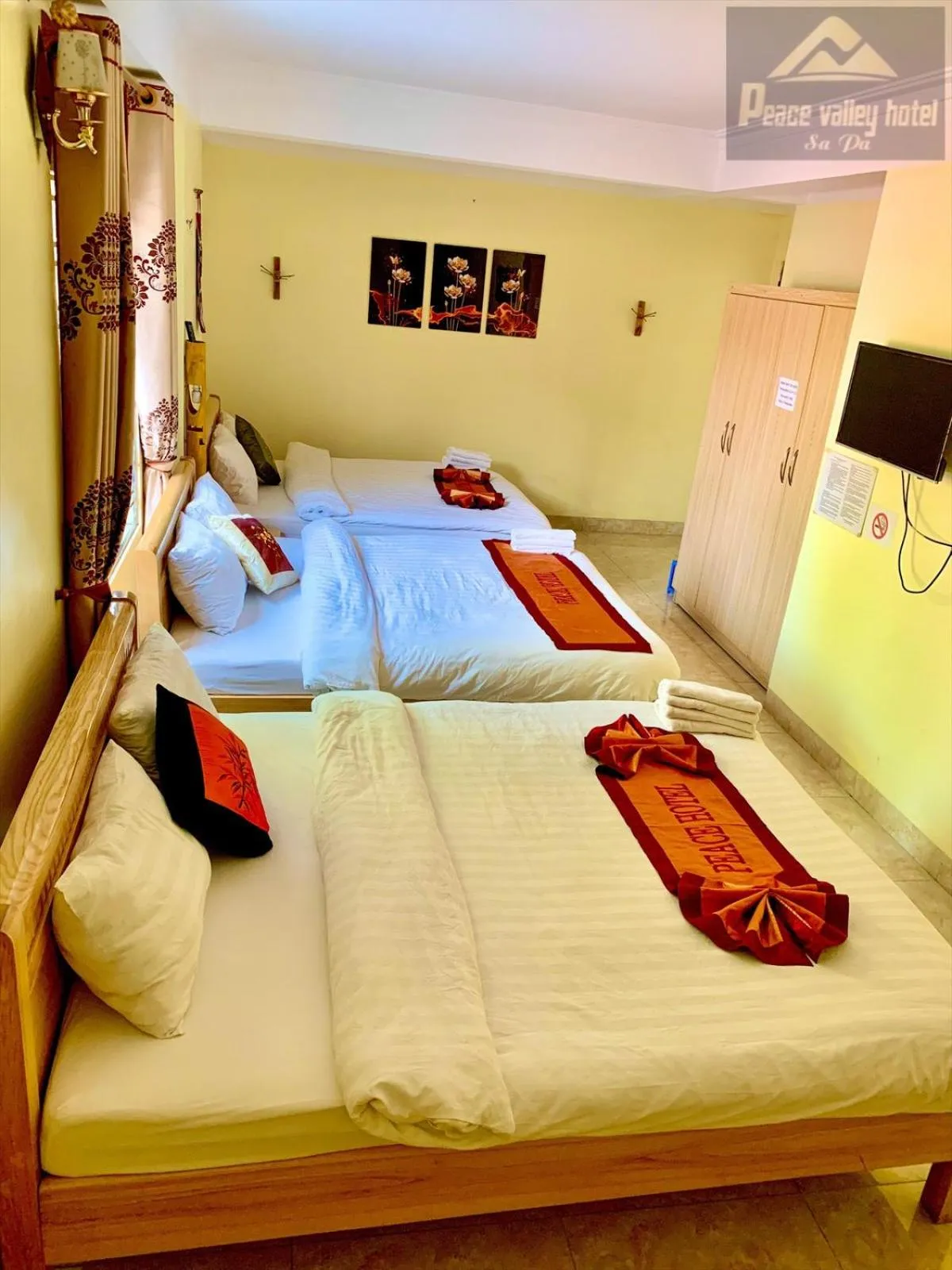 Bed in SaPa Peace Valley hotel