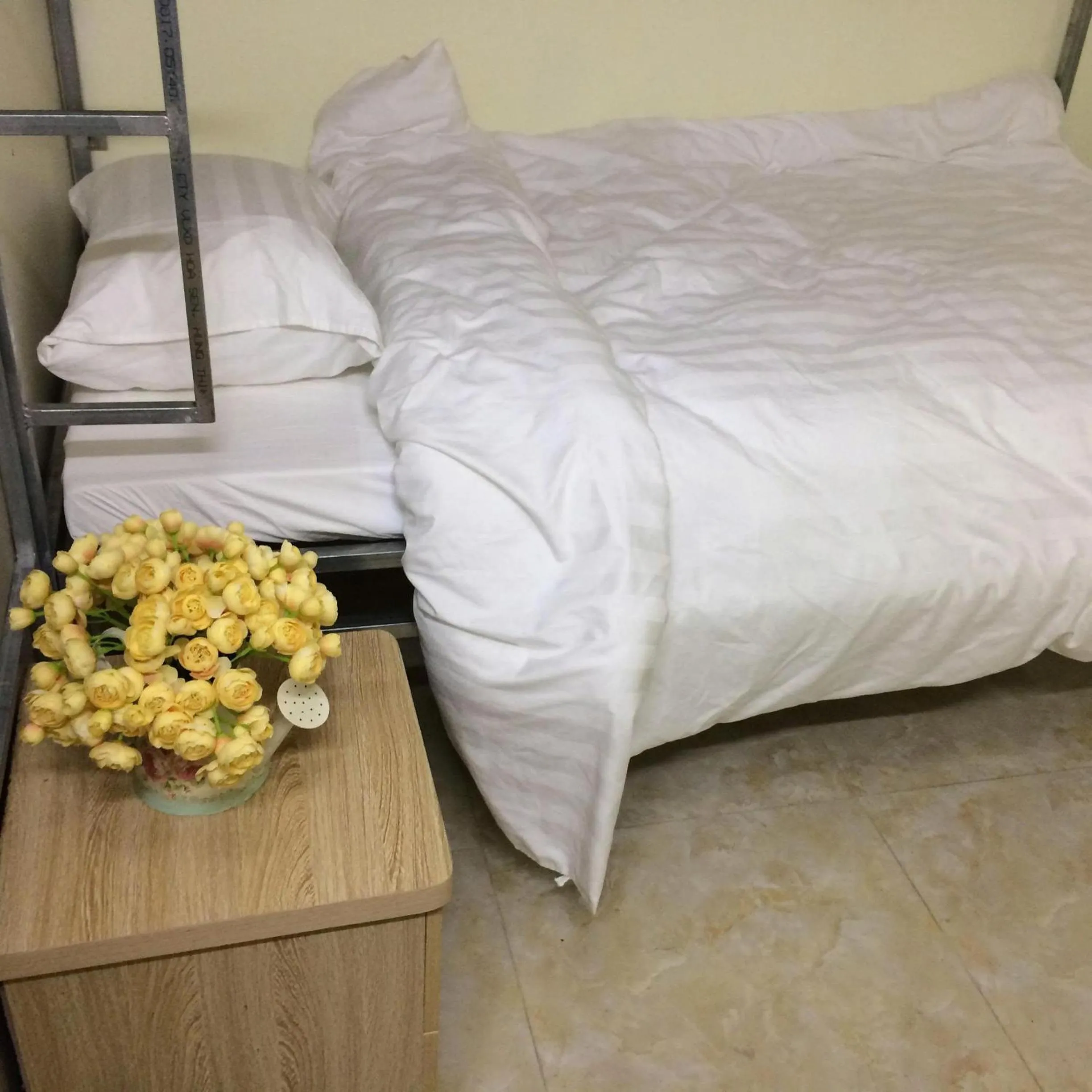 Bed in SaPa Peace Valley hotel