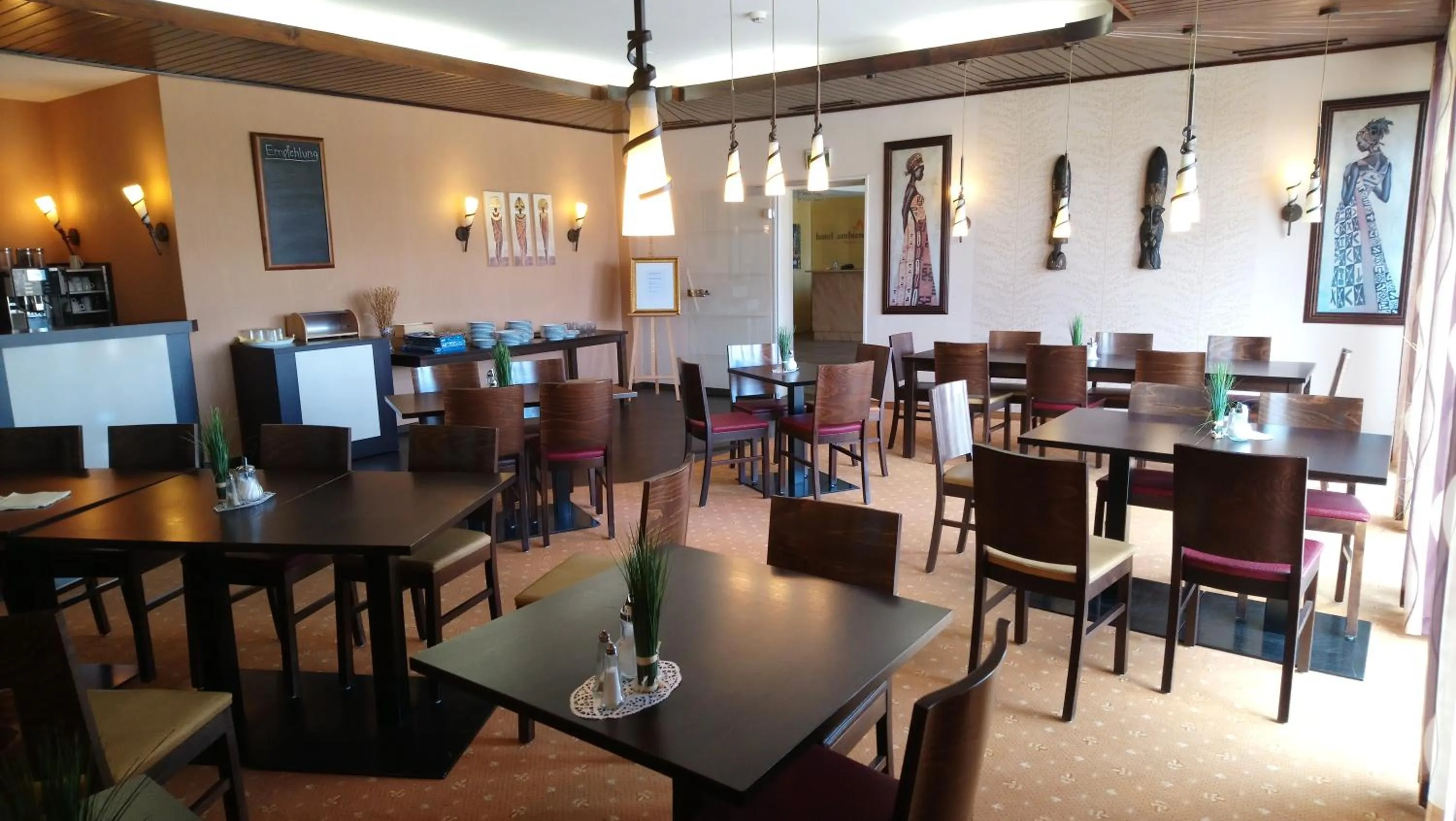 Restaurant/places to eat in ParkHotel Nieheim
