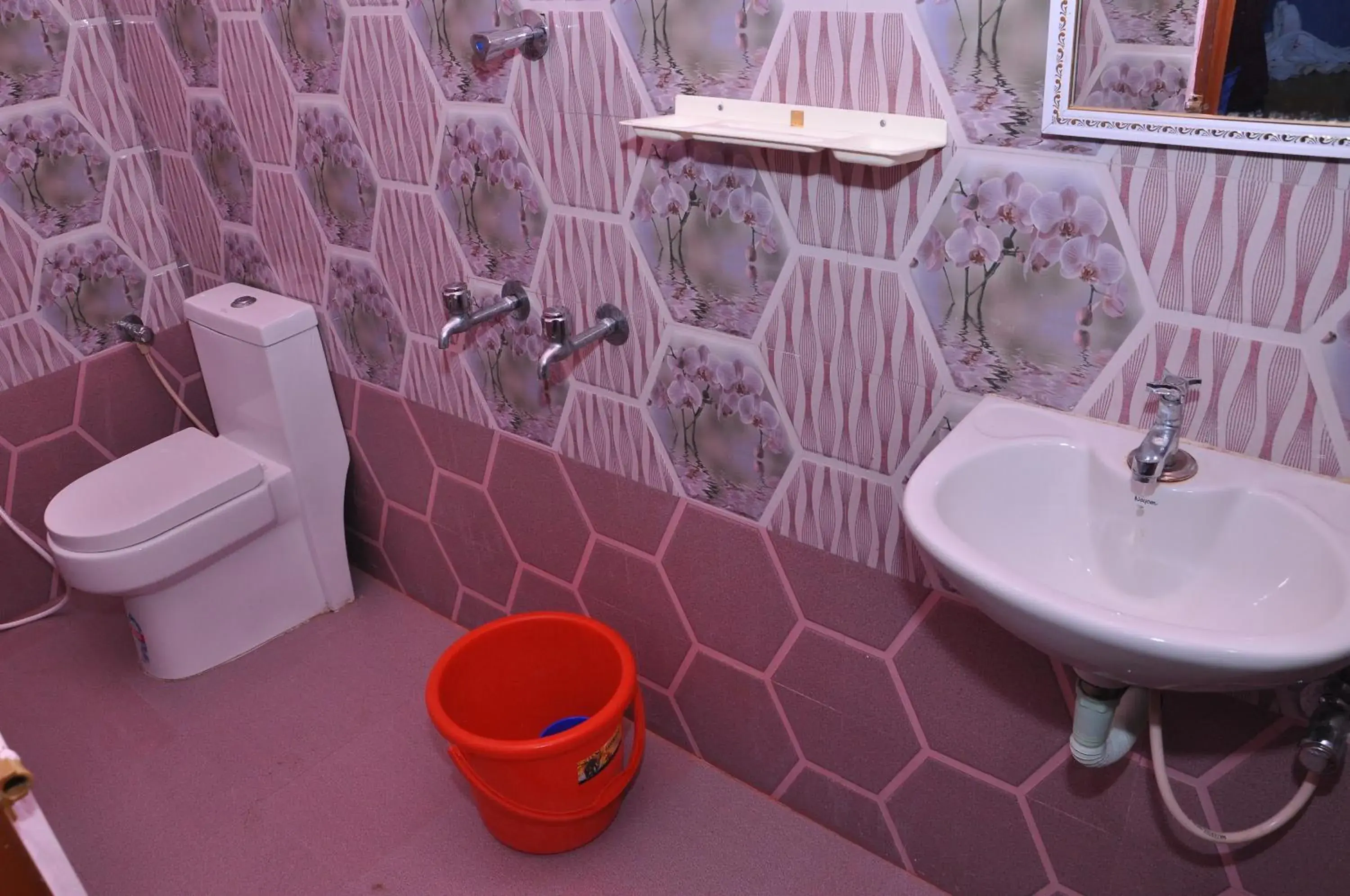 Budget Triple Room in Hotel Amman Residency Budget Triple Room in Hotel Amman Residency