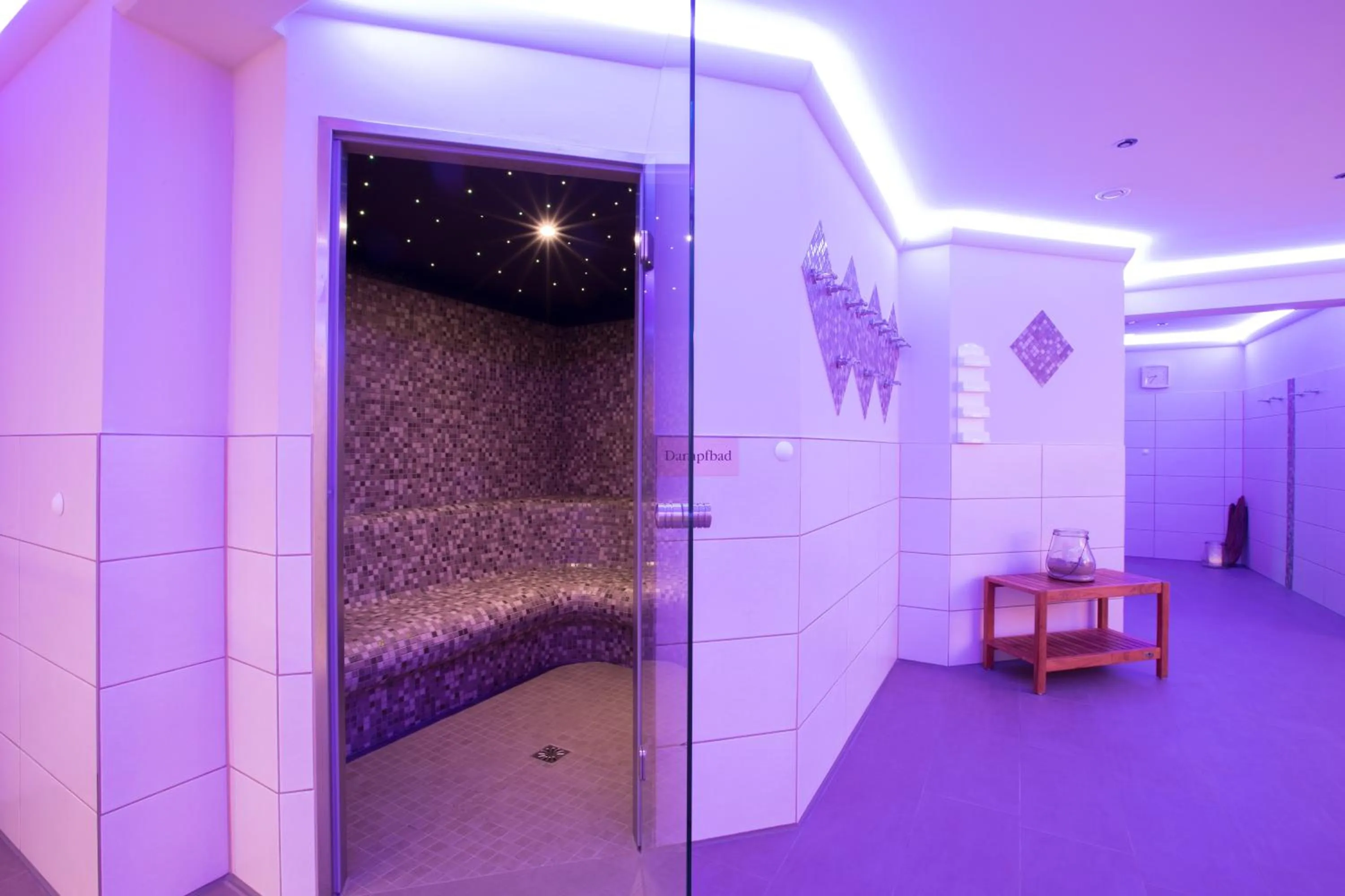 Steam room in Hotel Badehaus Goor