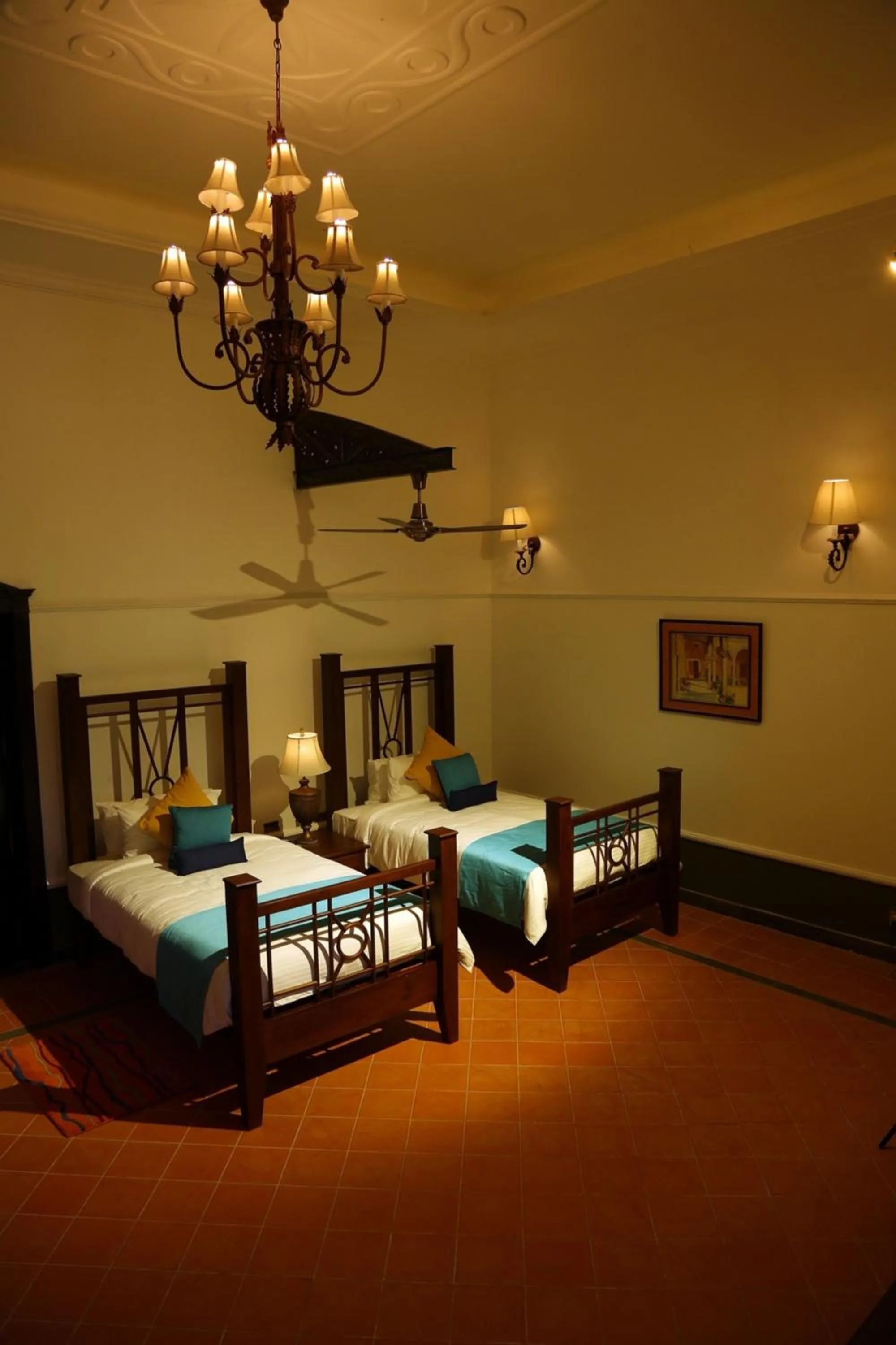 Photo of the whole room, Bed in Parisons Plantation Experiences by Abad