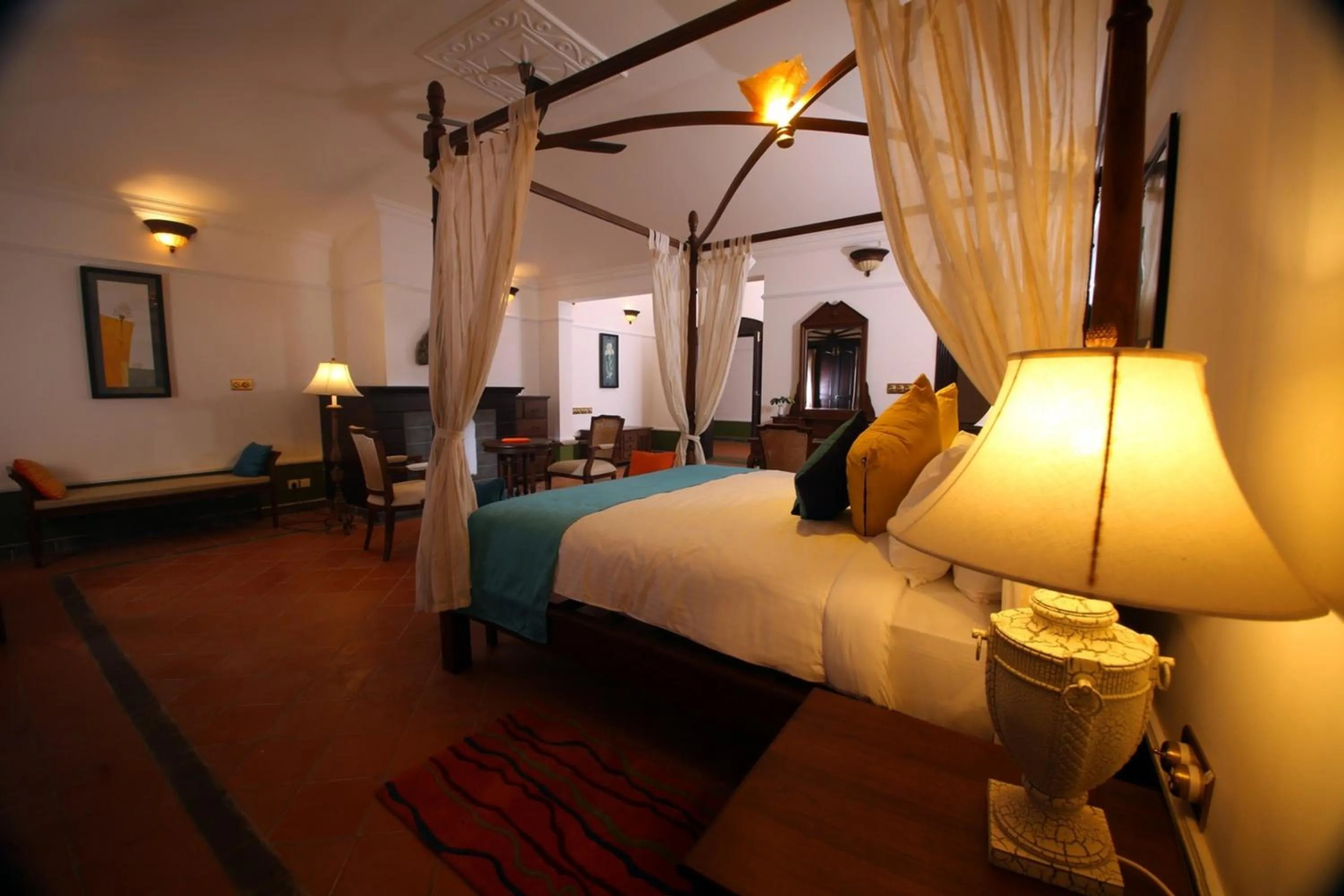 Photo of the whole room, Bed in Parisons Plantation Experiences by Abad