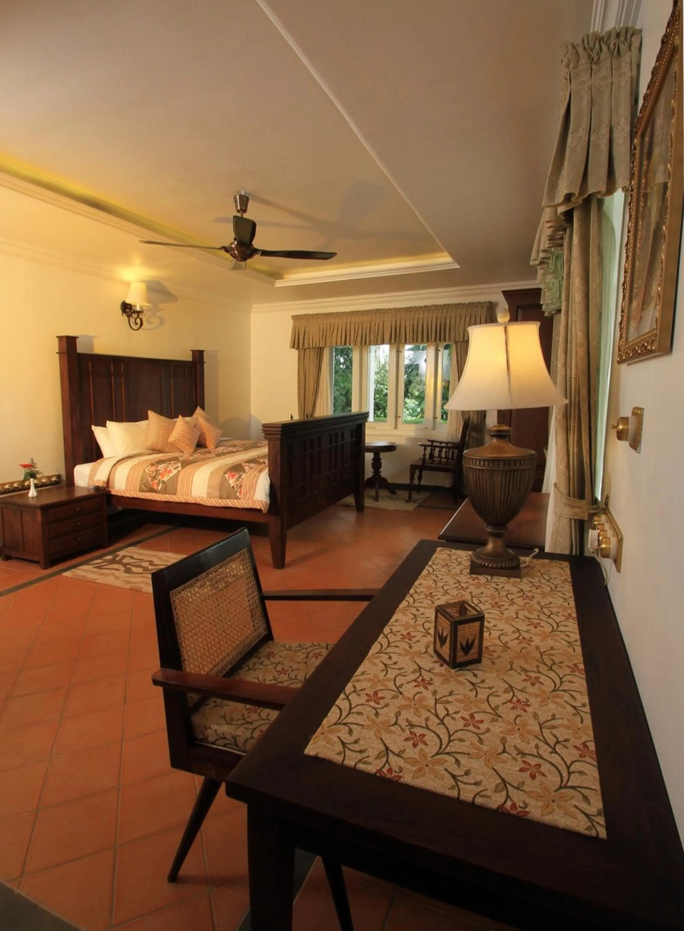 Photo of the whole room, Bed in Parisons Plantation Experiences by Abad