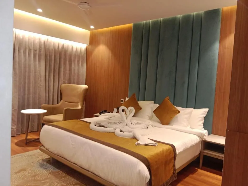 Bed in The Central Park Hotel