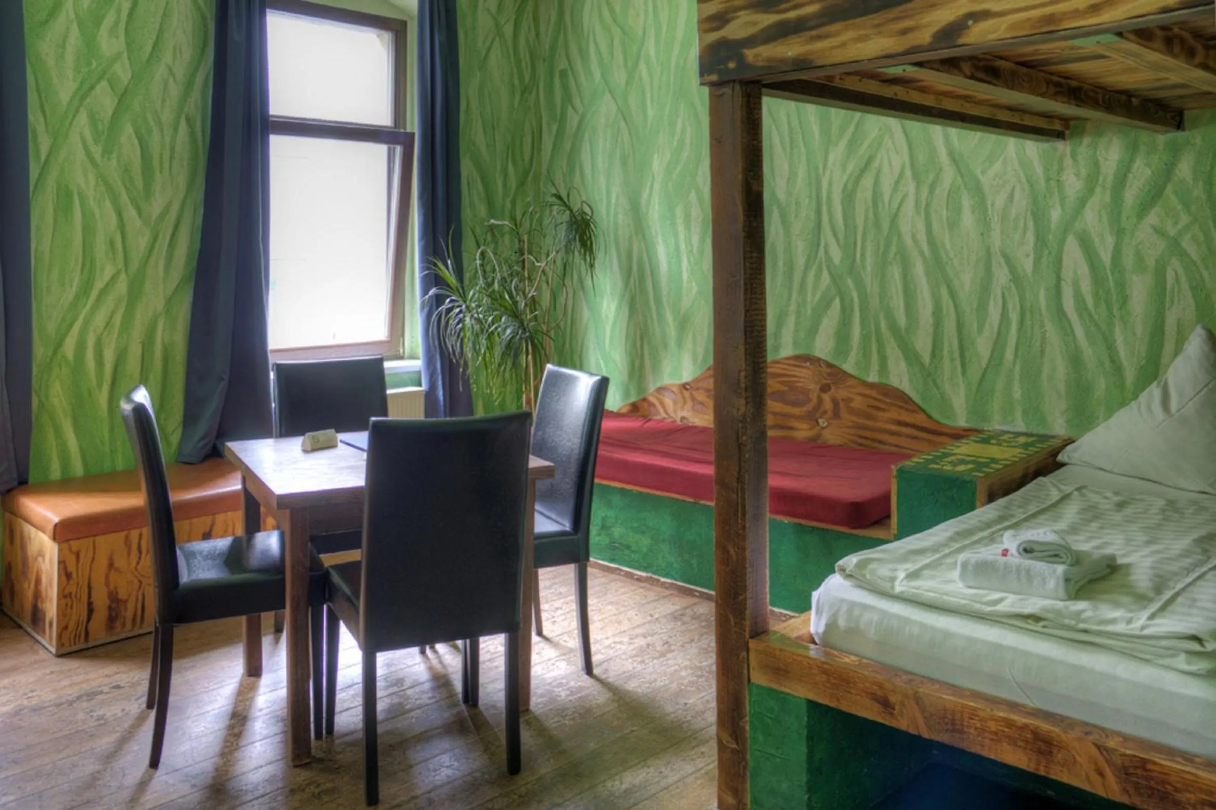 Day, Bed in Gästehaus Mezcalero